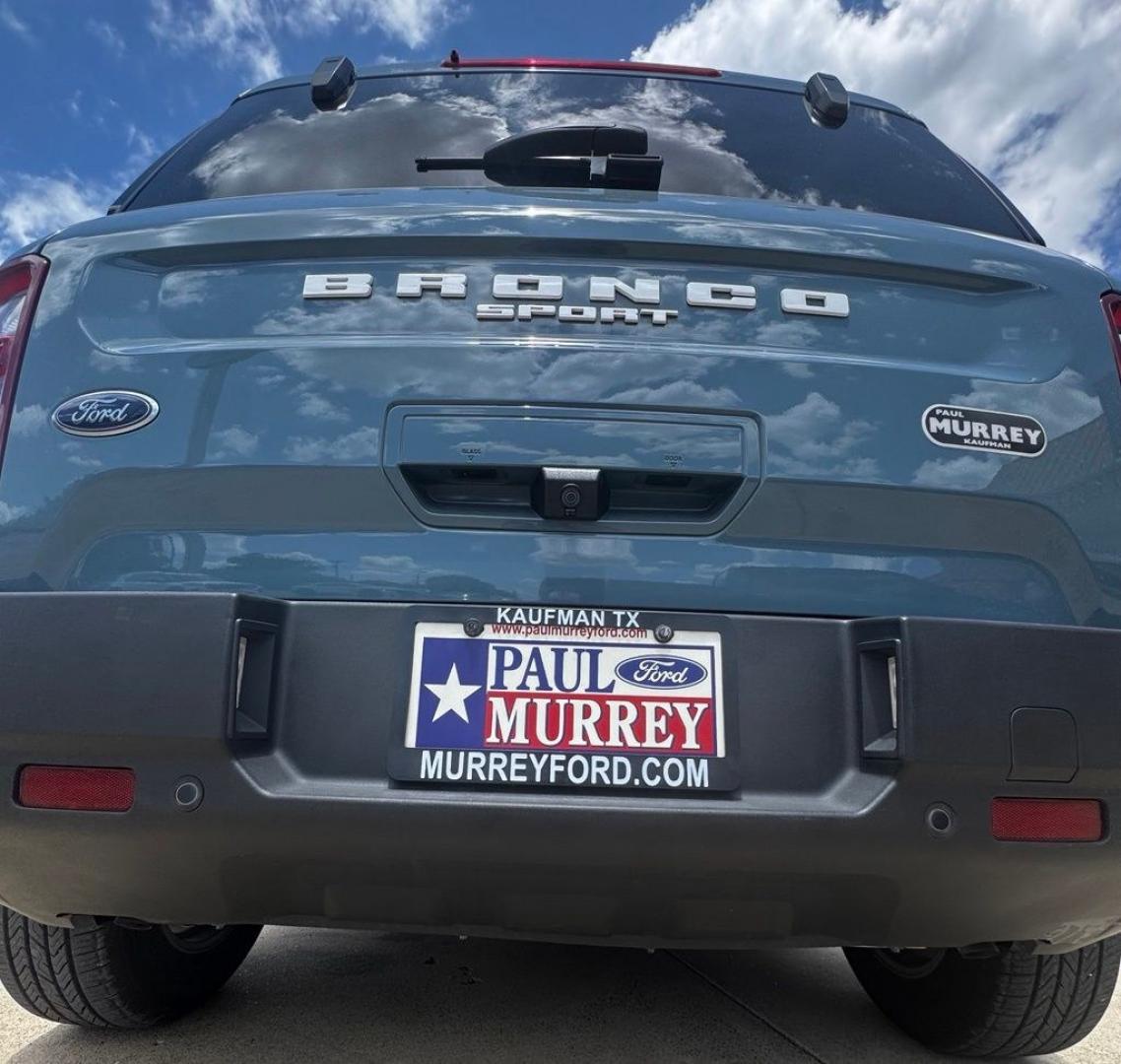 2022 Area 51 /Medium Dark Slate Ford Bronco Sport Big Bend (3FMCR9B60NR) with an 1.5L EcoBoost engine, Automatic transmission, located at 1105 E Mulberry, Kaufman, TX, 75142, (972) 962-2151, 32.589550, -96.300926 - Area 51 2022 Ford Bronco Sport 4D Sport Utility Big Bend 4WD 8-Speed Automatic 1.5L EcoBoost Priced below KBB Fair Purchase Price!<br><br><br>Odometer is 5166 miles below market average! 25/28 City/Highway MPG<br><br><br>Please call Paul Murrey Ford Inc. In Kaufman Texas A Family Dealership Since 19- Photo#8