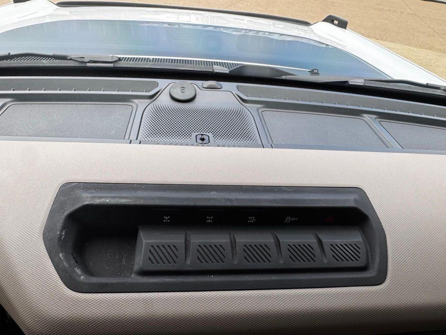 2023 Oxford White /Black Ford Bronco Wildtrak (1FMEE5DP7PL) with an 2.7L EcoBoost V6 engine, Automatic transmission, located at 1105 E Mulberry, Kaufman, TX, 75142, (972) 962-2151, 32.589550, -96.300926 - Oxford White 2023 Ford Bronco 4D Sport Utility Wildtrak 4WD 10-Speed Automatic 2.7L EcoBoost V6 OWNERS BRONCO, NEVER OFF ROAD, HARD TOP, ALL WEATHER MATS.<br><br><br>Recent Arrival! Odometer is 1360 miles below market average!<br><br><br>Please call Paul Murrey Ford Inc. In Kaufman Texas A Family De - Photo#18
