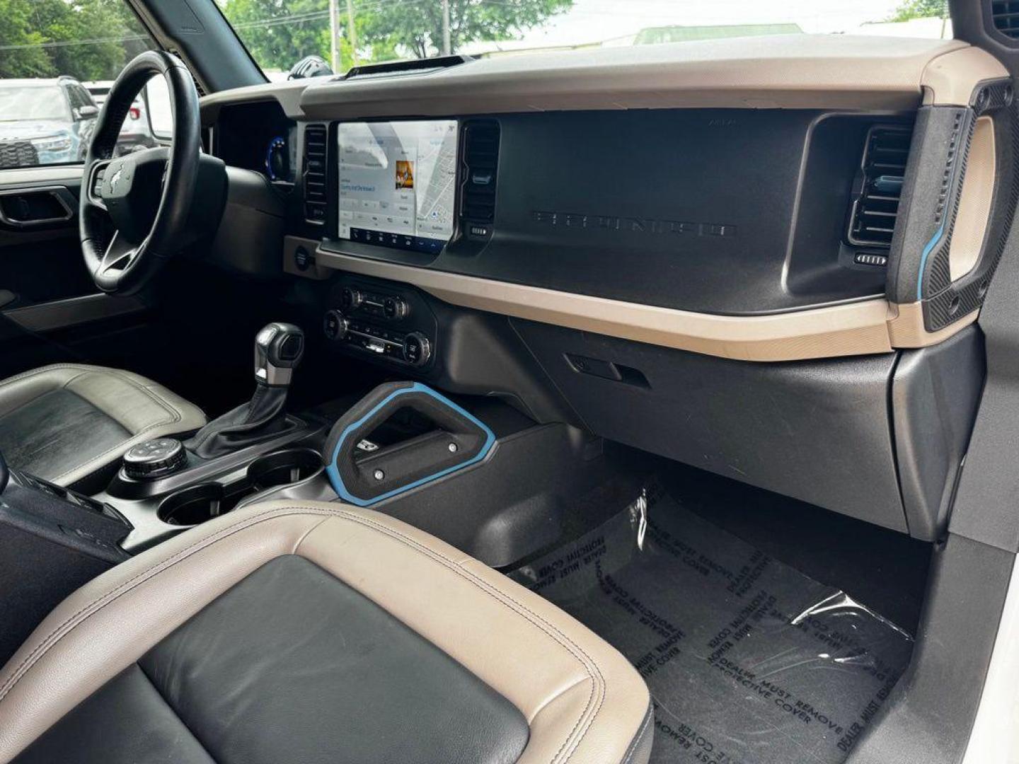 2023 Oxford White /Black Ford Bronco Wildtrak (1FMEE5DP7PL) with an 2.7L EcoBoost V6 engine, Automatic transmission, located at 1105 E Mulberry, Kaufman, TX, 75142, (972) 962-2151, 32.589550, -96.300926 - Oxford White 2023 Ford Bronco 4D Sport Utility Wildtrak 4WD 10-Speed Automatic 2.7L EcoBoost V6 OWNERS BRONCO, NEVER OFF ROAD, HARD TOP, ALL WEATHER MATS.<br><br><br>Recent Arrival! Odometer is 1360 miles below market average!<br><br><br>Please call Paul Murrey Ford Inc. In Kaufman Texas A Family De - Photo#30