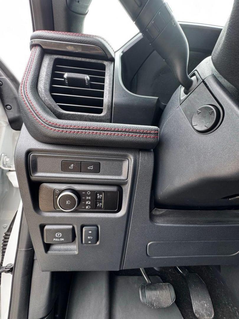 2023 White Metallic /Black Onyx Ford Expedition Limited (1FMJU1K89PE) with an EcoBoost 3.5L V6 GTDi DOHC 24V Twin Turbocharged engine, Automatic transmission, located at 1105 E Mulberry, Kaufman, TX, 75142, (972) 962-2151, 32.589550, -96.300926 - White Metallic 2023 Ford Expedition 4D Sport Utility Limited RWD 10-Speed Automatic EcoBoost 3.5L V6 GTDi DOHC 24V Twin Turbocharged Priced below KBB Fair Purchase Price!<br><br><br>Recent Arrival!<br><br><br>Please call Paul Murrey Ford Inc. In Kaufman Texas A Family Dealership Since 1952 Serving t - Photo#7