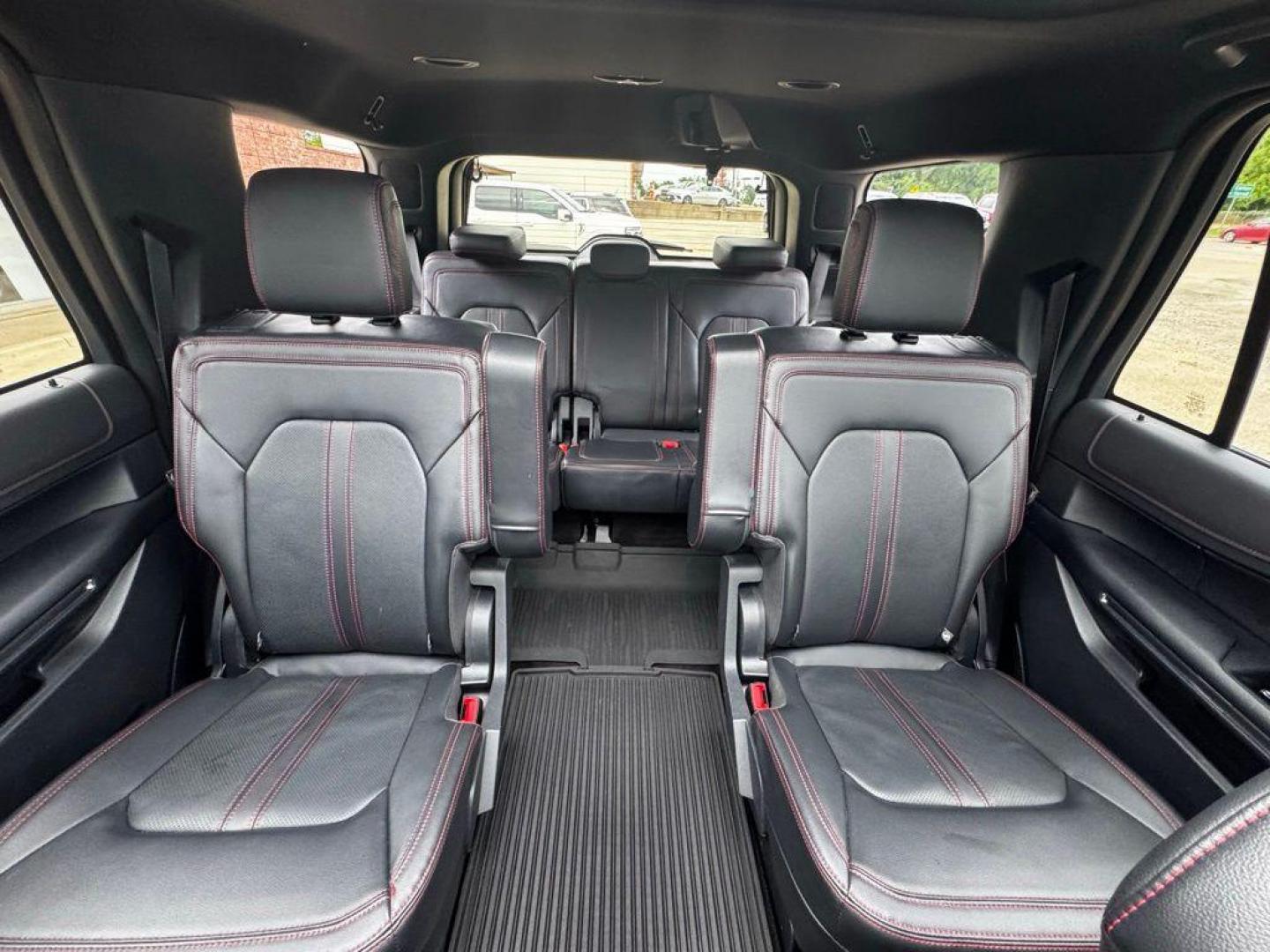 2023 White Metallic /Black Onyx Ford Expedition Limited (1FMJU1K89PE) with an EcoBoost 3.5L V6 GTDi DOHC 24V Twin Turbocharged engine, Automatic transmission, located at 1105 E Mulberry, Kaufman, TX, 75142, (972) 962-2151, 32.589550, -96.300926 - White Metallic 2023 Ford Expedition 4D Sport Utility Limited RWD 10-Speed Automatic EcoBoost 3.5L V6 GTDi DOHC 24V Twin Turbocharged Priced below KBB Fair Purchase Price!<br><br><br>Recent Arrival!<br><br><br>Please call Paul Murrey Ford Inc. In Kaufman Texas A Family Dealership Since 1952 Serving t - Photo#15