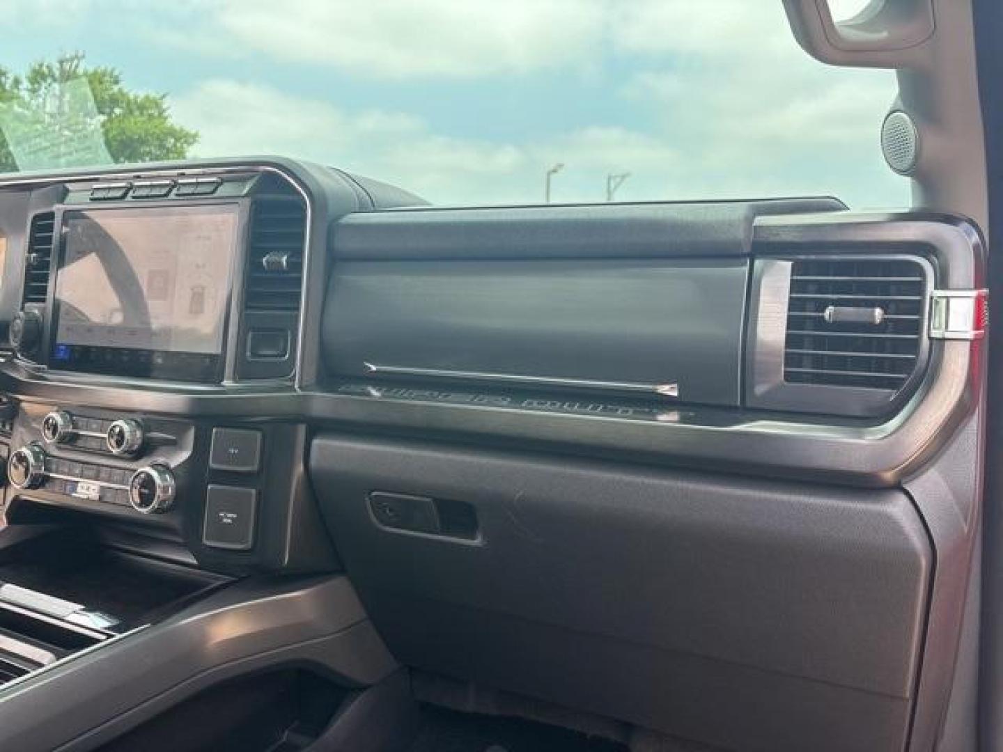 2023 Race Red /Black Onyx Ford F-250SD Lariat (1FT8W2BT0PE) with an Power Stroke 6.7L V8 DI 32V OHV Turbodiesel engine, Automatic transmission, located at 1105 E Mulberry, Kaufman, TX, 75142, (972) 962-2151, 32.589550, -96.300926 - Photo#17