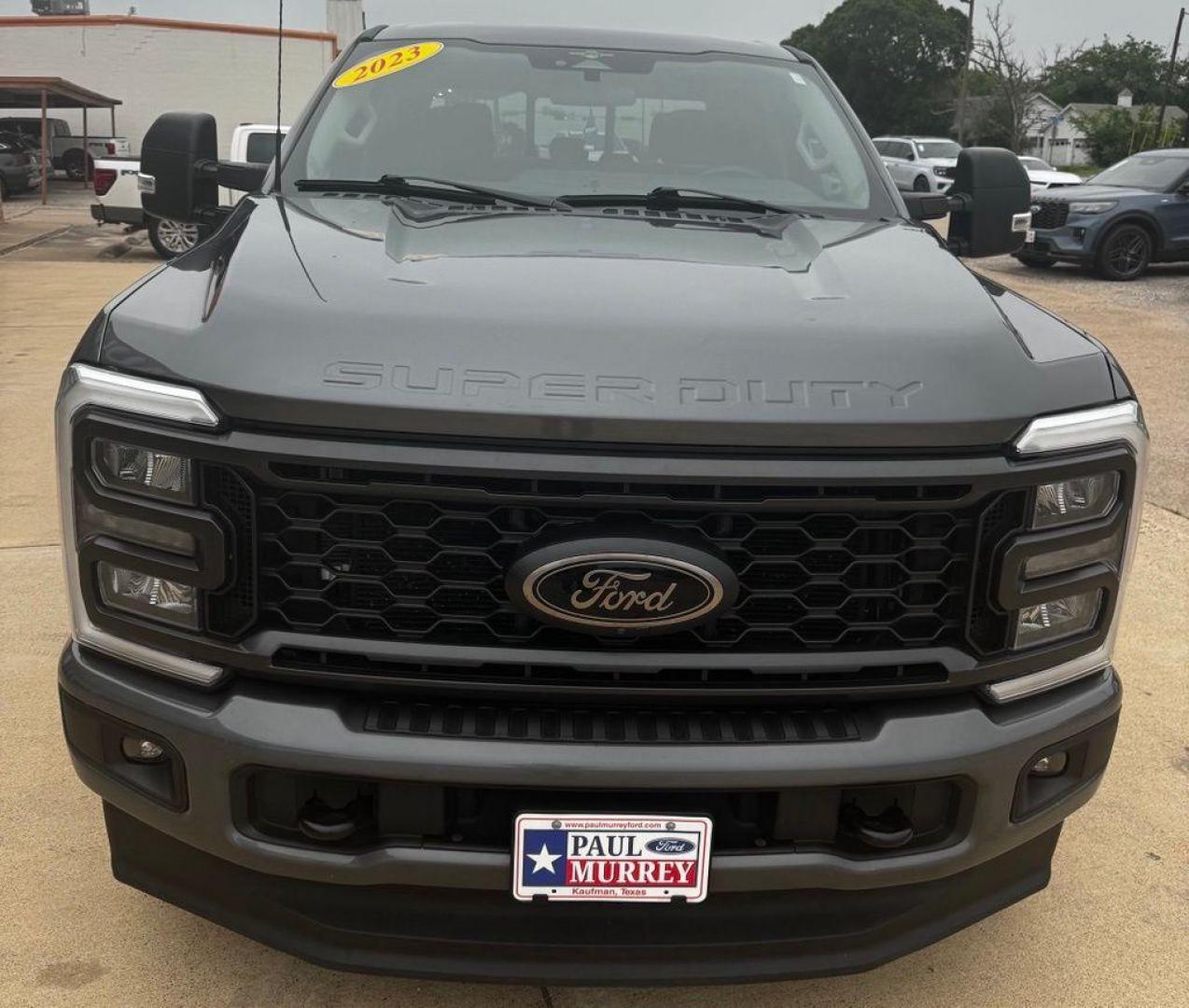 2023 Gray Metallic /Medium Dark Slate Ford F-250SD XL (1FT8W2BT8PE) with an Power Stroke 6.7L V8 DI 32V OHV Turbodiesel engine, Automatic transmission, located at 1105 E Mulberry, Kaufman, TX, 75142, (972) 962-2151, 32.589550, -96.300926 - Gray 2023 Ford F-250SD 4D Crew Cab XL 4WD 10-Speed Automatic Power Stroke 6.7L V8 DI 32V OHV Turbodiesel 4WD.<br><br><br>Recent Arrival! Odometer is 11347 miles below market average!<br><br><br>Please call Paul Murrey Ford Inc. In Kaufman Texas A Family Dealership Since 1952 Serving the Dallas Fort - Photo#3