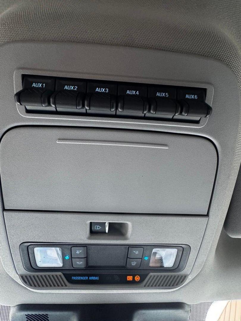 2023 Gray Metallic /Medium Dark Slate Ford F-250SD XL (1FT8W2BT8PE) with an Power Stroke 6.7L V8 DI 32V OHV Turbodiesel engine, Automatic transmission, located at 1105 E Mulberry, Kaufman, TX, 75142, (972) 962-2151, 32.589550, -96.300926 - Gray 2023 Ford F-250SD 4D Crew Cab XL 4WD 10-Speed Automatic Power Stroke 6.7L V8 DI 32V OHV Turbodiesel 4WD.<br><br><br>Recent Arrival! Odometer is 11347 miles below market average!<br><br><br>Please call Paul Murrey Ford Inc. In Kaufman Texas A Family Dealership Since 1952 Serving the Dallas Fort - Photo#17