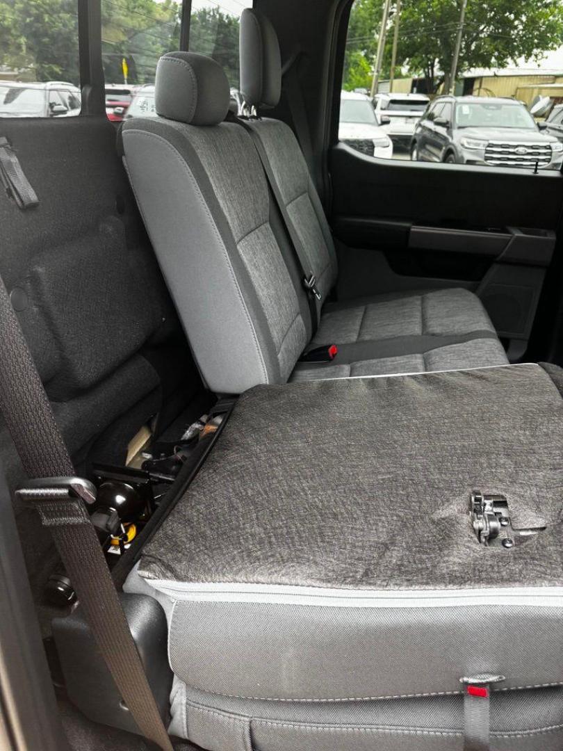 2023 Gray Metallic /Medium Dark Slate Ford F-250SD XL (1FT8W2BT8PE) with an Power Stroke 6.7L V8 DI 32V OHV Turbodiesel engine, Automatic transmission, located at 1105 E Mulberry, Kaufman, TX, 75142, (972) 962-2151, 32.589550, -96.300926 - Gray 2023 Ford F-250SD 4D Crew Cab XL 4WD 10-Speed Automatic Power Stroke 6.7L V8 DI 32V OHV Turbodiesel 4WD.<br><br><br>Recent Arrival! Odometer is 11347 miles below market average!<br><br><br>Please call Paul Murrey Ford Inc. In Kaufman Texas A Family Dealership Since 1952 Serving the Dallas Fort - Photo#22