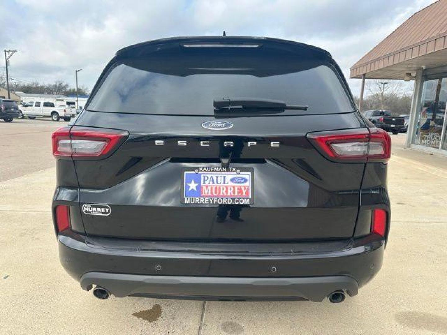 2023 Agate Black Metallic /Ebony With Red Stitching Ford Escape ST-Line (1FMCU0MN4PU) with an 1.5L EcoBoost engine, Automatic transmission, located at 1105 E Mulberry, Kaufman, TX, 75142, (972) 962-2151, 32.589550, -96.300926 - Agate Black Metallic 2023 Ford Escape 4D Sport Utility ST-Line FWD 8-Speed Automatic 1.5L EcoBoost<br><br><br>27/34 City/Highway MPG<br><br><br>Please call Paul Murrey Ford Inc. In Kaufman Texas A Family Dealership Since 1952 Serving the Dallas Fort Worth and East Texas areas for over 70 years. Plea - Photo#4