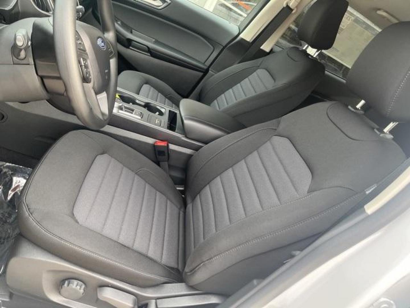 2024 Oxford White /Ebony Ford Edge SE (2FMPK4G98RB) with an EcoBoost 2.0L I4 GTDi DOHC Turbocharged VCT engine, Automatic transmission, located at 1105 E Mulberry, Kaufman, TX, 75142, (972) 962-2151, 32.589550, -96.300926 - Oxford White 2024 Ford Edge 4D Sport Utility SE AWD 8-Speed Automatic EcoBoost 2.0L I4 GTDi DOHC Turbocharged VCT AWD.<br><br>21/28 City/Highway MPG<br><br><br>Please call Paul Murrey Ford Inc. In Kaufman Texas A Family Dealership Since 1952 Serving the Dallas Fort Worth and East Texas areas for ove - Photo#12