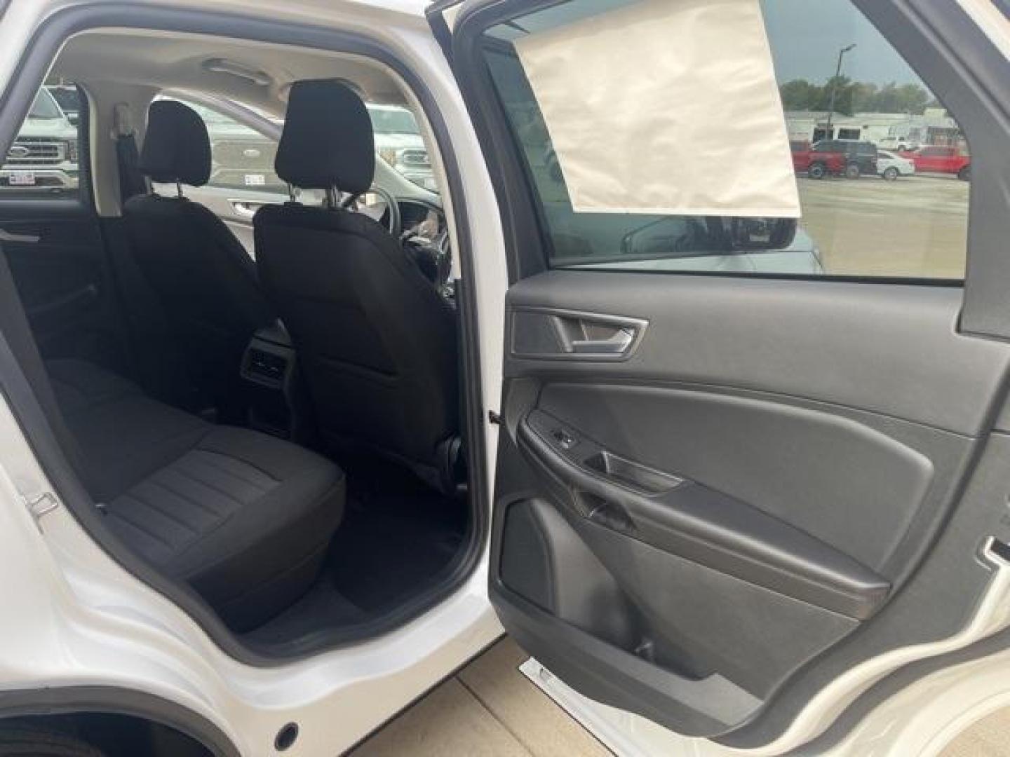 2024 Oxford White /Ebony Ford Edge SE (2FMPK4G98RB) with an EcoBoost 2.0L I4 GTDi DOHC Turbocharged VCT engine, Automatic transmission, located at 1105 E Mulberry, Kaufman, TX, 75142, (972) 962-2151, 32.589550, -96.300926 - Oxford White 2024 Ford Edge 4D Sport Utility SE AWD 8-Speed Automatic EcoBoost 2.0L I4 GTDi DOHC Turbocharged VCT AWD.<br><br>21/28 City/Highway MPG<br><br><br>Please call Paul Murrey Ford Inc. In Kaufman Texas A Family Dealership Since 1952 Serving the Dallas Fort Worth and East Texas areas for ove - Photo#23