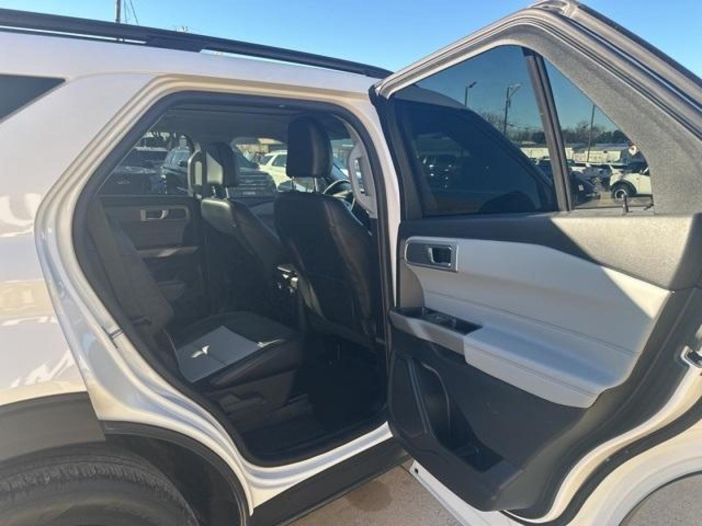 2023 Star White Metallic Tri-Coat /Light Slate Ford Explorer XLT (1FMSK7DH3PG) with an 2.3L EcoBoost I-4 engine, Automatic transmission, located at 1105 E Mulberry, Kaufman, TX, 75142, (972) 962-2151, 32.589550, -96.300926 - Photo#14