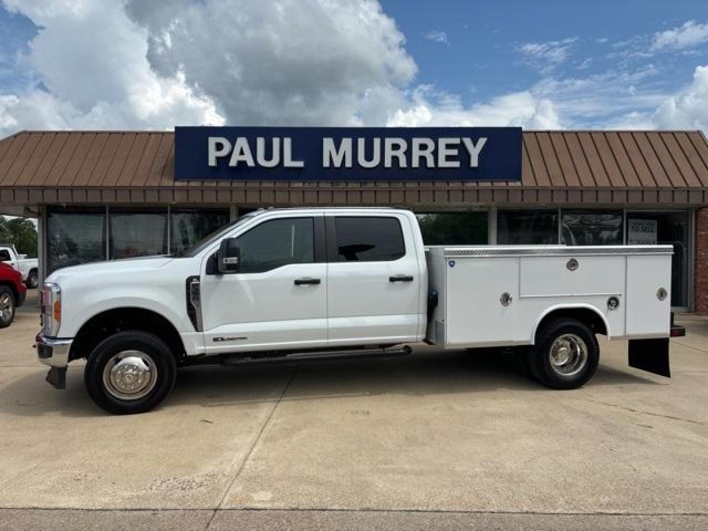 2023 White /Medium Dark Slate Ford F-350SD XL (1FD8W3HT5PE) with an Power Stroke 6.7L V8 DI 32V OHV Turbodiesel engine, Automatic transmission, located at 1105 E Mulberry, Kaufman, TX, 75142, (972) 962-2151, 32.589550, -96.300926 - Photo#0