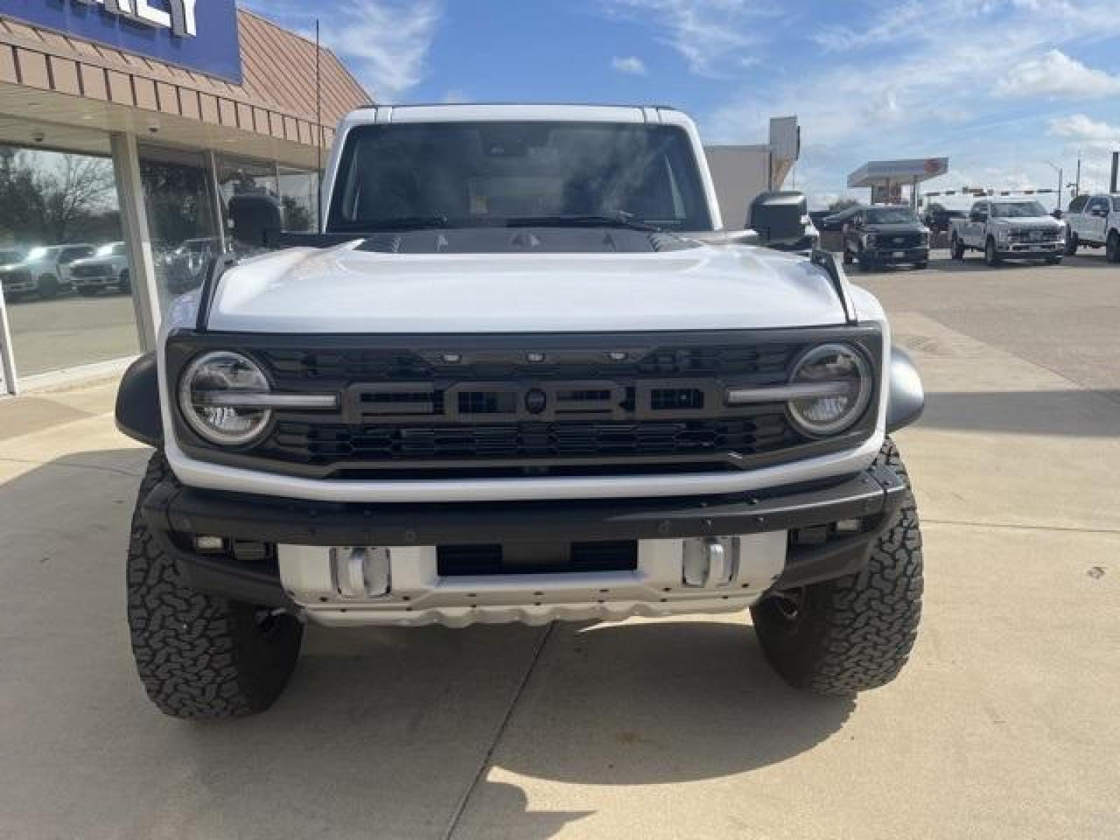 2023 Oxford White /Black Onyx Ford Bronco Raptor (1FMEE5JR0PL) with an 3.0L EcoBoost V6 engine, Automatic transmission, located at 1105 E Mulberry, Kaufman, TX, 75142, (972) 962-2151, 32.589550, -96.300926 - Oxford White 2023 Ford Bronco 4D Sport Utility Raptor 4WD 10-Speed Automatic 3.0L EcoBoost V6<br><br><br>Please call Paul Murrey Ford Inc. In Kaufman Texas A Family Dealership Since 1952 Serving the Dallas Fort Worth and East Texas areas for over 70 years. Please call 972-962-2151 www.murreyford.com - Photo #8