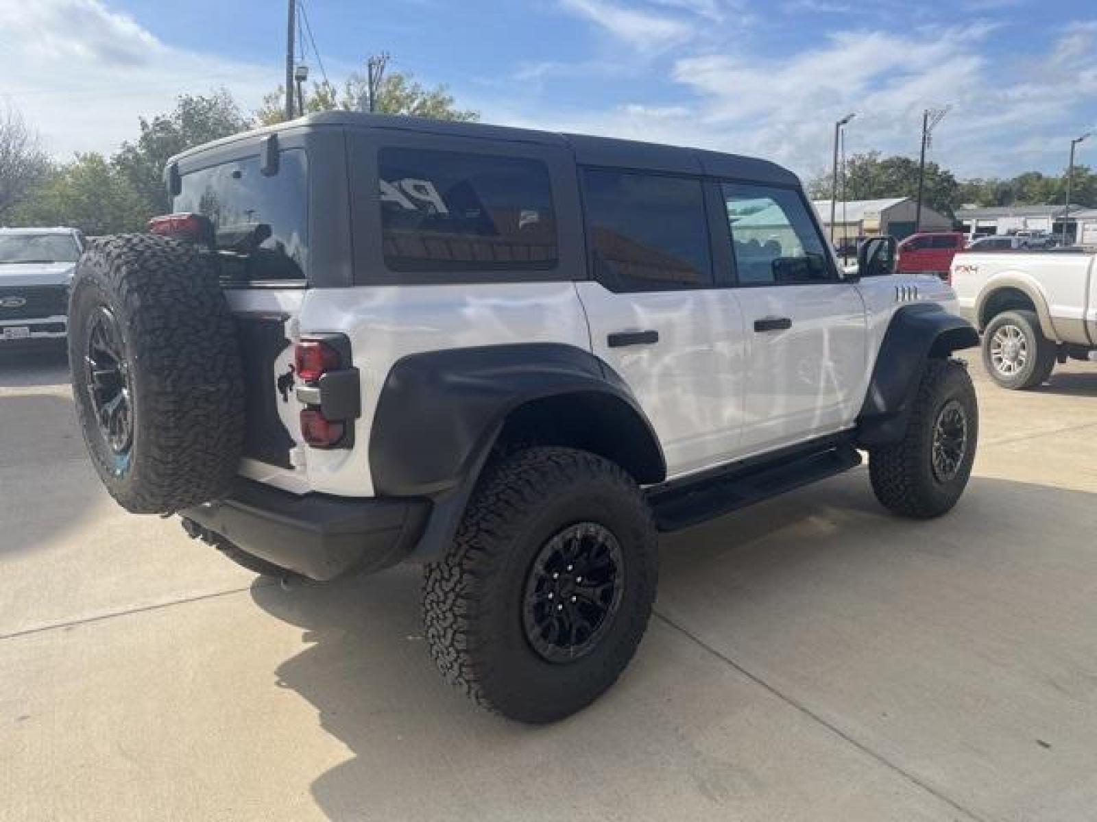 2023 Oxford White /Black Onyx Ford Bronco Raptor (1FMEE5JR0PL) with an 3.0L EcoBoost V6 engine, Automatic transmission, located at 1105 E Mulberry, Kaufman, TX, 75142, (972) 962-2151, 32.589550, -96.300926 - Photo #5