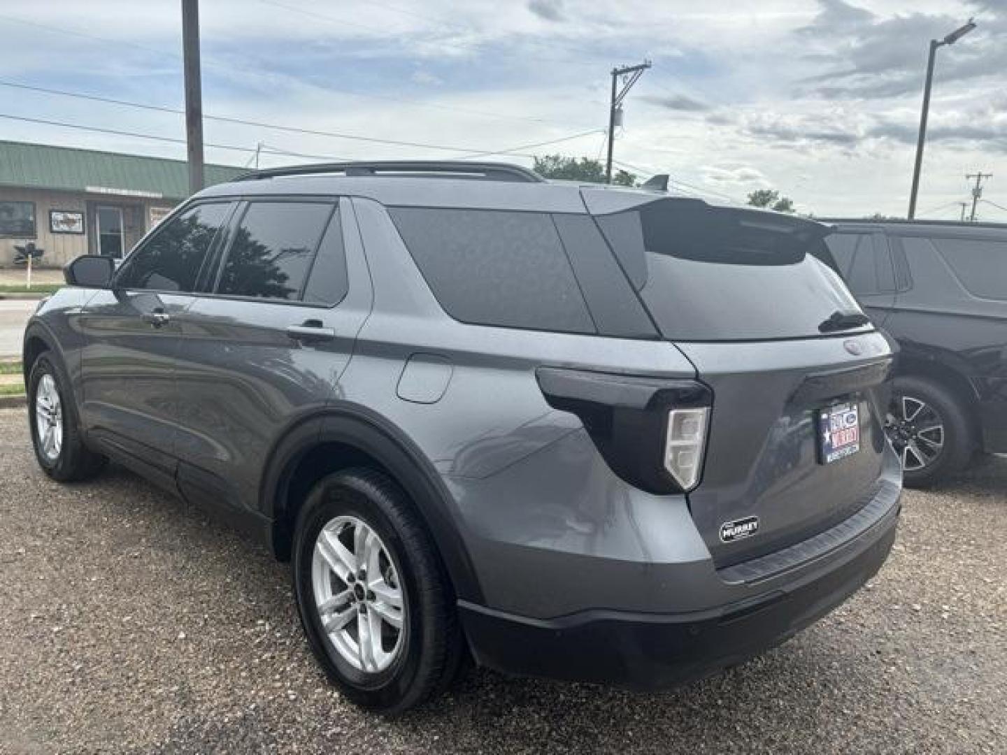 2023 Carbonized Gray Metallic /Ebony Ford Explorer XLT (1FMSK7DH4PG) with an 2.3L EcoBoost I-4 engine, Automatic transmission, located at 1105 E Mulberry, Kaufman, TX, 75142, (972) 962-2151, 32.589550, -96.300926 - Carbonized Gray Metallic 2023 Ford Explorer 4D Sport Utility XLT RWD 10-Speed Automatic 2.3L EcoBoost I-4 Priced below KBB Fair Purchase Price!<br><br><br>Recent Arrival! Odometer is 13819 miles below market average! 21/28 City/Highway MPG<br><br><br>Please call Paul Murrey Ford Inc. In Kaufman Texa - Photo#4