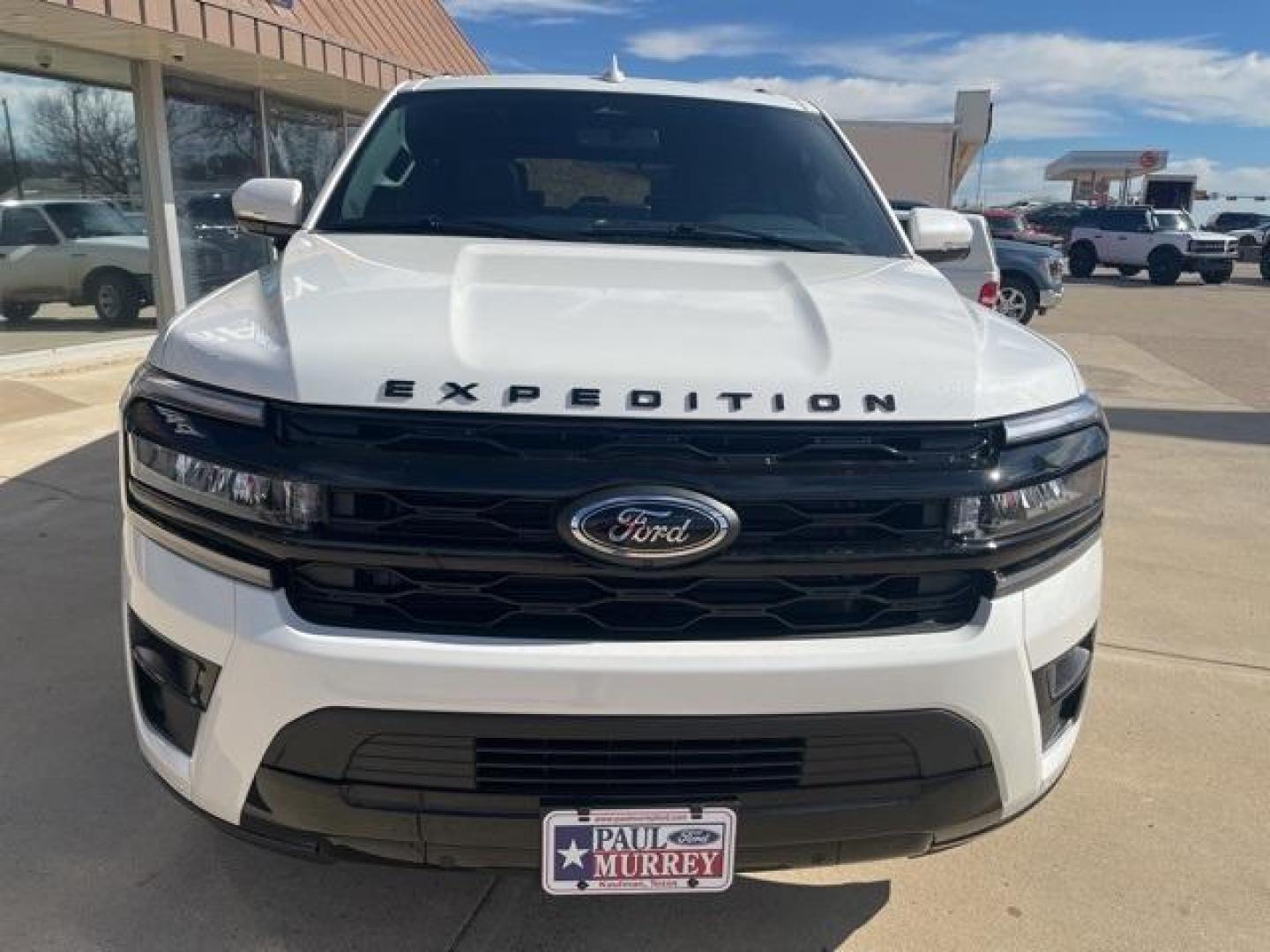 2024 Star White Metallic Tri-Coat /Black Onyx Ford Expedition Limited (1FMJU1K86RE) with an EcoBoost 3.5L V6 GTDi DOHC 24V Twin Turbocharged engine, Automatic transmission, located at 1105 E Mulberry, Kaufman, TX, 75142, (972) 962-2151, 32.589550, -96.300926 - Star White Metallic Tri-Coat 2024 Ford Expedition 4D Sport Utility Limited RWD 10-Speed Automatic EcoBoost 3.5L V6 GTDi DOHC 24V Twin Turbocharged<br><br><br>Please call Paul Murrey Ford Inc. In Kaufman Texas A Family Dealership Since 1952 Serving the Dallas Fort Worth and East Texas areas for over - Photo#9