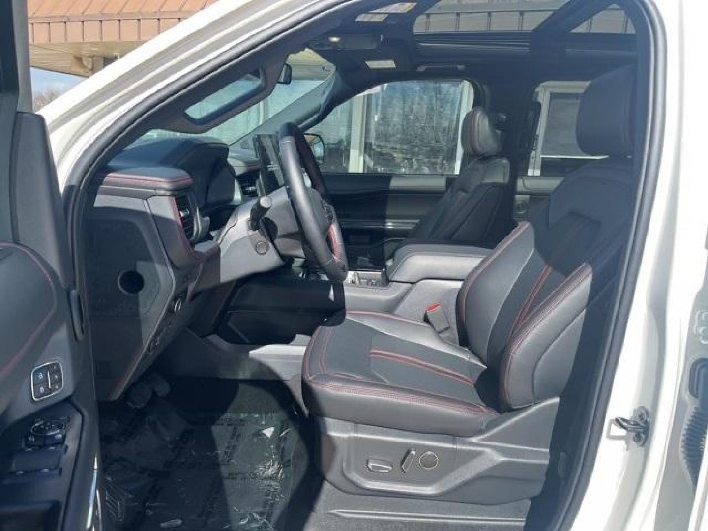 2024 Star White Metallic Tri-Coat /Black Onyx Ford Expedition Limited (1FMJU1K86RE) with an EcoBoost 3.5L V6 GTDi DOHC 24V Twin Turbocharged engine, Automatic transmission, located at 1105 E Mulberry, Kaufman, TX, 75142, (972) 962-2151, 32.589550, -96.300926 - Star White Metallic Tri-Coat 2024 Ford Expedition 4D Sport Utility Limited RWD 10-Speed Automatic EcoBoost 3.5L V6 GTDi DOHC 24V Twin Turbocharged<br><br><br>Please call Paul Murrey Ford Inc. In Kaufman Texas A Family Dealership Since 1952 Serving the Dallas Fort Worth and East Texas areas for over - Photo#11