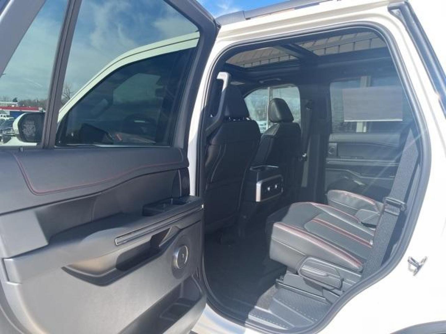 2024 Star White Metallic Tri-Coat /Black Onyx Ford Expedition Limited (1FMJU1K86RE) with an EcoBoost 3.5L V6 GTDi DOHC 24V Twin Turbocharged engine, Automatic transmission, located at 1105 E Mulberry, Kaufman, TX, 75142, (972) 962-2151, 32.589550, -96.300926 - Star White Metallic Tri-Coat 2024 Ford Expedition 4D Sport Utility Limited RWD 10-Speed Automatic EcoBoost 3.5L V6 GTDi DOHC 24V Twin Turbocharged<br><br><br>Please call Paul Murrey Ford Inc. In Kaufman Texas A Family Dealership Since 1952 Serving the Dallas Fort Worth and East Texas areas for over - Photo#16