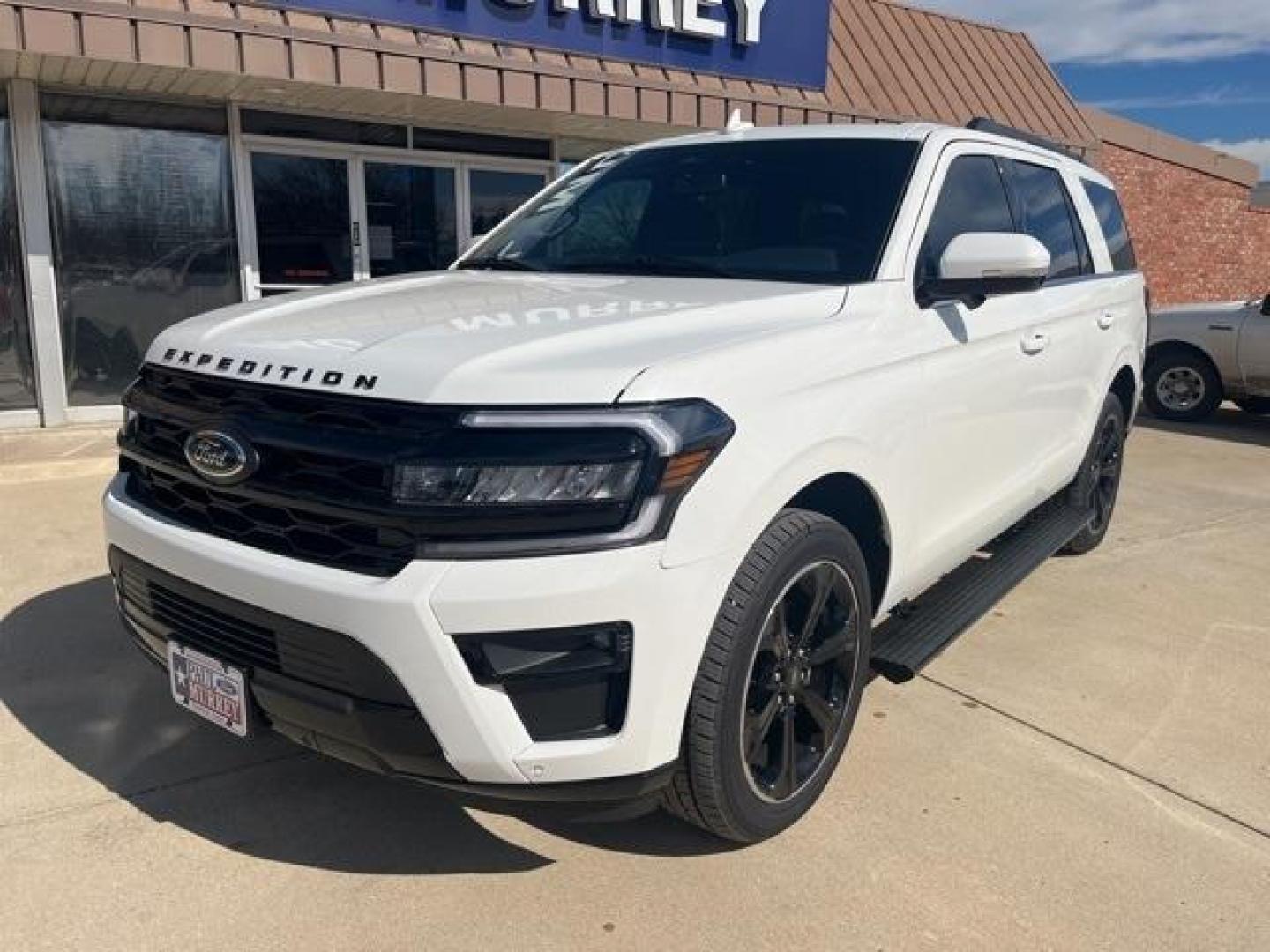 2024 Star White Metallic Tri-Coat /Black Onyx Ford Expedition Limited (1FMJU1K86RE) with an EcoBoost 3.5L V6 GTDi DOHC 24V Twin Turbocharged engine, Automatic transmission, located at 1105 E Mulberry, Kaufman, TX, 75142, (972) 962-2151, 32.589550, -96.300926 - Star White Metallic Tri-Coat 2024 Ford Expedition 4D Sport Utility Limited RWD 10-Speed Automatic EcoBoost 3.5L V6 GTDi DOHC 24V Twin Turbocharged<br><br><br>Please call Paul Murrey Ford Inc. In Kaufman Texas A Family Dealership Since 1952 Serving the Dallas Fort Worth and East Texas areas for over - Photo#1