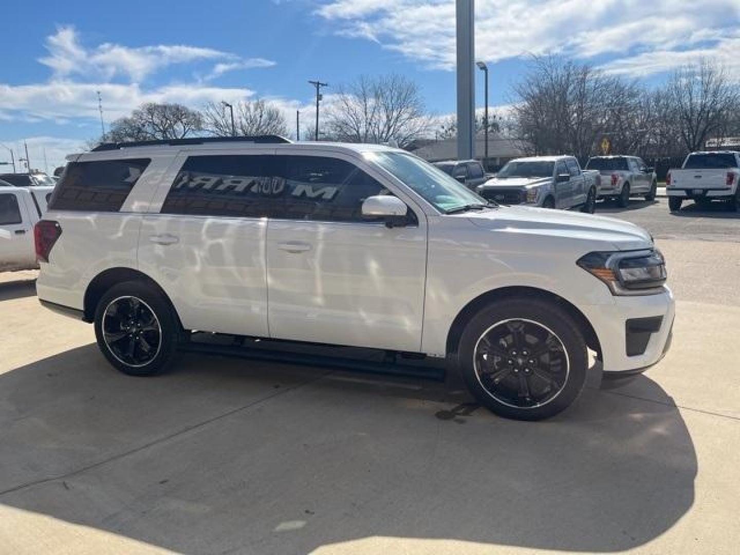 2024 Star White Metallic Tri-Coat /Black Onyx Ford Expedition Limited (1FMJU1K86RE) with an EcoBoost 3.5L V6 GTDi DOHC 24V Twin Turbocharged engine, Automatic transmission, located at 1105 E Mulberry, Kaufman, TX, 75142, (972) 962-2151, 32.589550, -96.300926 - Star White Metallic Tri-Coat 2024 Ford Expedition 4D Sport Utility Limited RWD 10-Speed Automatic EcoBoost 3.5L V6 GTDi DOHC 24V Twin Turbocharged<br><br><br>Please call Paul Murrey Ford Inc. In Kaufman Texas A Family Dealership Since 1952 Serving the Dallas Fort Worth and East Texas areas for over - Photo#7