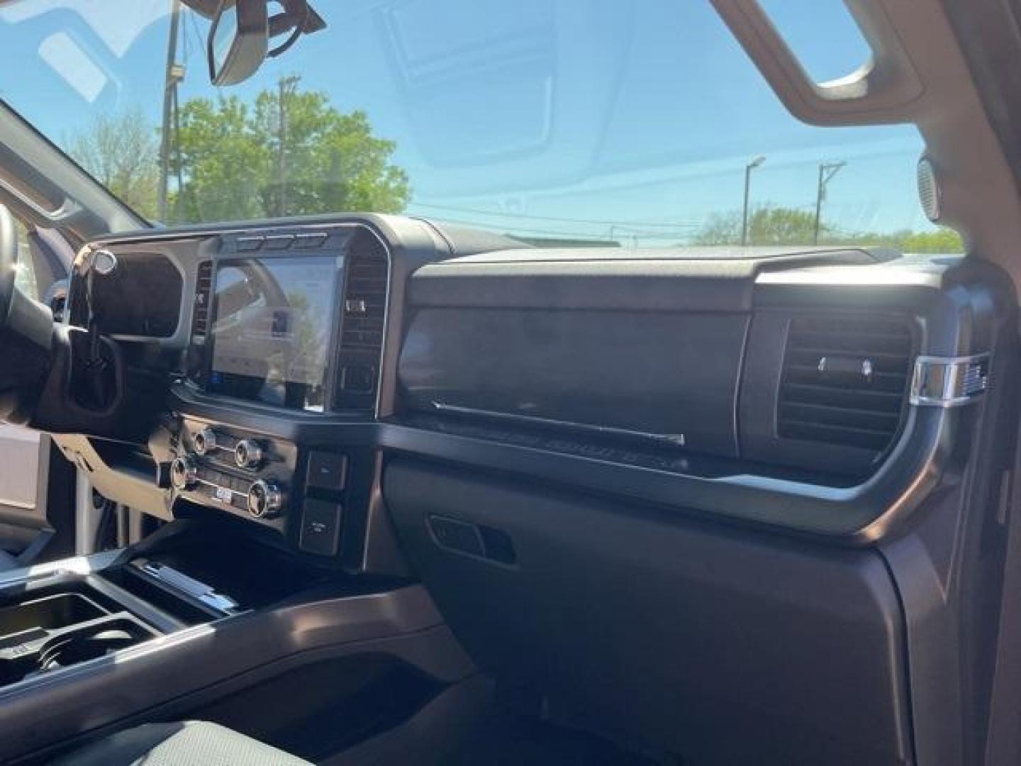 2024 Star White Metallic Tri-Coat /Black Onyx Ford F-250SD Lariat (1FT8W2BM8RE) with an 6.7L High Output Power Stroke V8 Diesel engine, Automatic transmission, located at 1105 E Mulberry, Kaufman, TX, 75142, (972) 962-2151, 32.589550, -96.300926 - Star White Metallic Tri-Coat 2024 Ford F-250SD 4D Crew Cab Lariat 4WD 10-Speed Automatic 6.7L High Output Power Stroke V8 Diesel 4WD.<br><br><br>Please call Paul Murrey Ford Inc. In Kaufman Texas A Family Dealership Since 1952 Serving the Dallas Fort Worth and East Texas areas for over 70 years. Ple - Photo#16