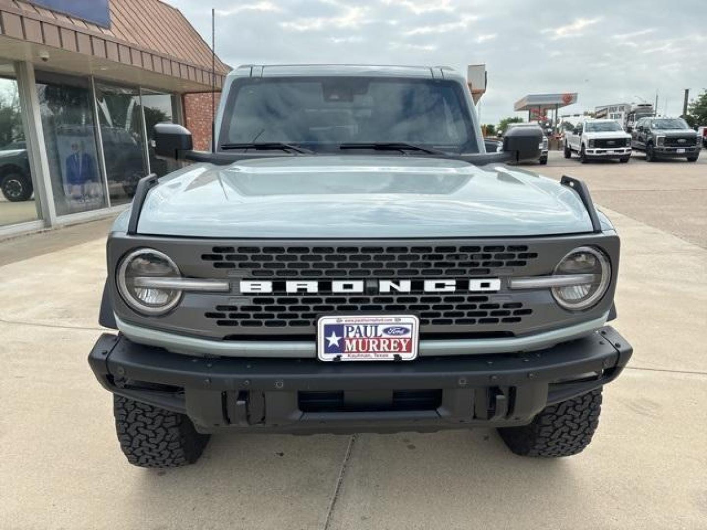 2024 Cactus Gray /Black Onyx Ford Bronco Badlands (1FMEE9BP9RL) with an 2.7L EcoBoost V6 engine, Automatic transmission, located at 1105 E Mulberry, Kaufman, TX, 75142, (972) 962-2151, 32.589550, -96.300926 - Photo#9