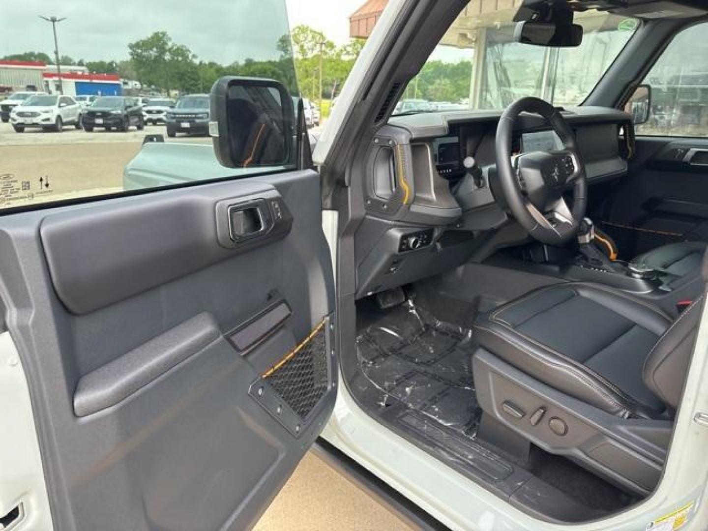 2024 Cactus Gray /Black Onyx Ford Bronco Badlands (1FMEE9BP9RL) with an 2.7L EcoBoost V6 engine, Automatic transmission, located at 1105 E Mulberry, Kaufman, TX, 75142, (972) 962-2151, 32.589550, -96.300926 - Photo#11