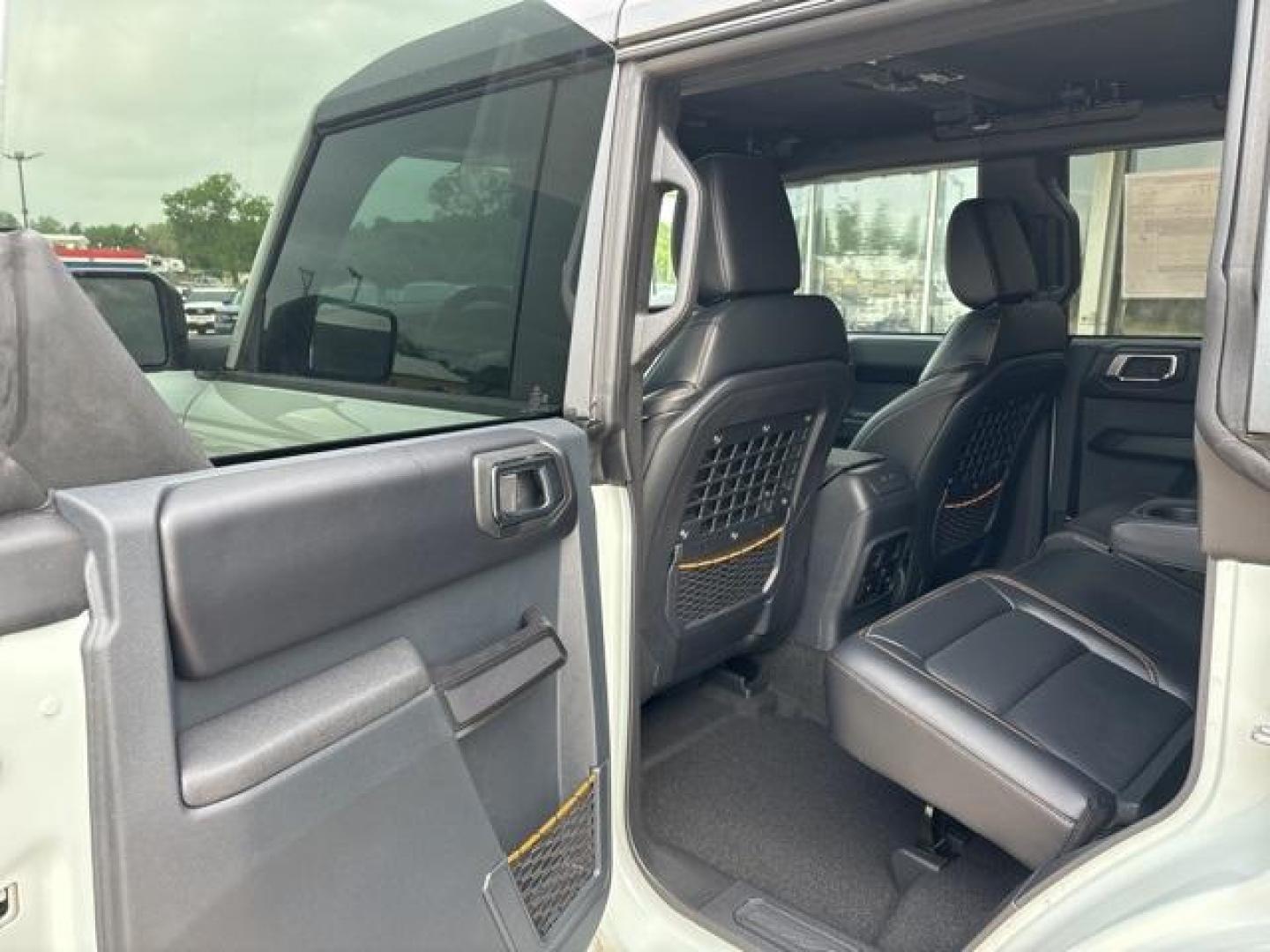 2024 Cactus Gray /Black Onyx Ford Bronco Badlands (1FMEE9BP9RL) with an 2.7L EcoBoost V6 engine, Automatic transmission, located at 1105 E Mulberry, Kaufman, TX, 75142, (972) 962-2151, 32.589550, -96.300926 - Photo#15