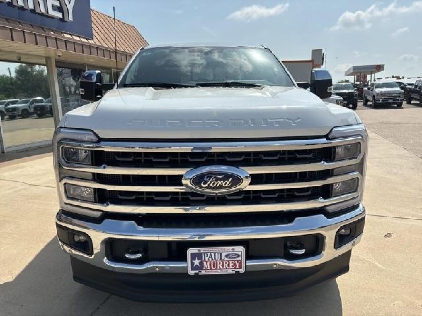 2024 Star White Metallic Tri-Coat /Java Ford F-250SD King Ranch (1FT8W2BT2RE) with an Power Stroke 6.7L V8 DI 32V OHV Turbodiesel engine, Automatic transmission, located at 1105 E Mulberry, Kaufman, TX, 75142, (972) 962-2151, 32.589550, -96.300926 - Star White Metallic Tri-Coat 2024 Ford F-250SD 4D Crew Cab King Ranch 4WD 10-Speed Automatic Power Stroke 6.7L V8 DI 32V OHV Turbodiesel 4WD.<br><br><br>Please call Paul Murrey Ford Inc. In Kaufman Texas A Family Dealership Since 1952 Serving the Dallas Fort Worth and East Texas areas for over 70 ye - Photo#8