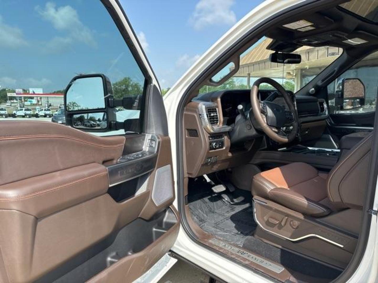 2024 Star White Metallic Tri-Coat /Java Ford F-250SD King Ranch (1FT8W2BT2RE) with an Power Stroke 6.7L V8 DI 32V OHV Turbodiesel engine, Automatic transmission, located at 1105 E Mulberry, Kaufman, TX, 75142, (972) 962-2151, 32.589550, -96.300926 - Star White Metallic Tri-Coat 2024 Ford F-250SD 4D Crew Cab King Ranch 4WD 10-Speed Automatic Power Stroke 6.7L V8 DI 32V OHV Turbodiesel 4WD.<br><br><br>Please call Paul Murrey Ford Inc. In Kaufman Texas A Family Dealership Since 1952 Serving the Dallas Fort Worth and East Texas areas for over 70 ye - Photo#10