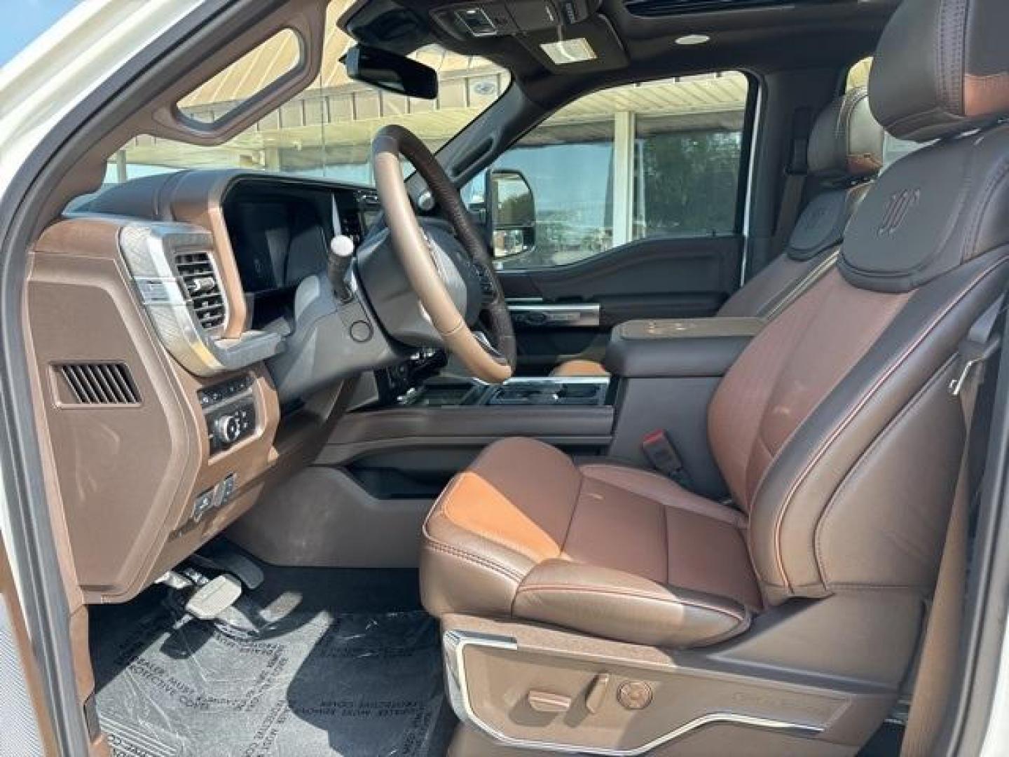 2024 Star White Metallic Tri-Coat /Java Ford F-250SD King Ranch (1FT8W2BT2RE) with an Power Stroke 6.7L V8 DI 32V OHV Turbodiesel engine, Automatic transmission, located at 1105 E Mulberry, Kaufman, TX, 75142, (972) 962-2151, 32.589550, -96.300926 - Star White Metallic Tri-Coat 2024 Ford F-250SD 4D Crew Cab King Ranch 4WD 10-Speed Automatic Power Stroke 6.7L V8 DI 32V OHV Turbodiesel 4WD.<br><br><br>Please call Paul Murrey Ford Inc. In Kaufman Texas A Family Dealership Since 1952 Serving the Dallas Fort Worth and East Texas areas for over 70 ye - Photo#11