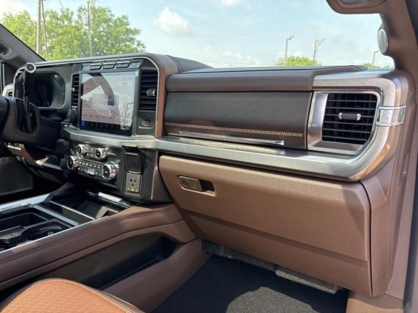 2024 Star White Metallic Tri-Coat /Java Ford F-250SD King Ranch (1FT8W2BT2RE) with an Power Stroke 6.7L V8 DI 32V OHV Turbodiesel engine, Automatic transmission, located at 1105 E Mulberry, Kaufman, TX, 75142, (972) 962-2151, 32.589550, -96.300926 - Star White Metallic Tri-Coat 2024 Ford F-250SD 4D Crew Cab King Ranch 4WD 10-Speed Automatic Power Stroke 6.7L V8 DI 32V OHV Turbodiesel 4WD.<br><br><br>Please call Paul Murrey Ford Inc. In Kaufman Texas A Family Dealership Since 1952 Serving the Dallas Fort Worth and East Texas areas for over 70 ye - Photo#18