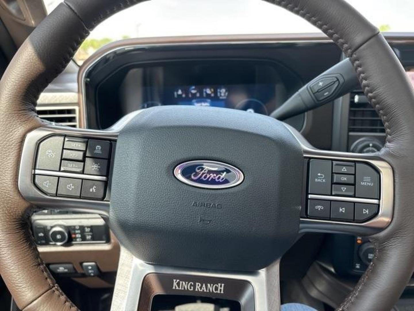 2024 Star White Metallic Tri-Coat /Java Ford F-250SD King Ranch (1FT8W2BT2RE) with an Power Stroke 6.7L V8 DI 32V OHV Turbodiesel engine, Automatic transmission, located at 1105 E Mulberry, Kaufman, TX, 75142, (972) 962-2151, 32.589550, -96.300926 - Star White Metallic Tri-Coat 2024 Ford F-250SD 4D Crew Cab King Ranch 4WD 10-Speed Automatic Power Stroke 6.7L V8 DI 32V OHV Turbodiesel 4WD.<br><br><br>Please call Paul Murrey Ford Inc. In Kaufman Texas A Family Dealership Since 1952 Serving the Dallas Fort Worth and East Texas areas for over 70 ye - Photo#22