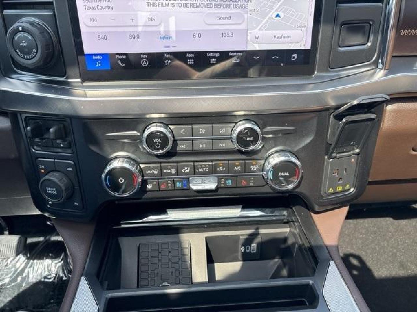 2024 Star White Metallic Tri-Coat /Java Ford F-250SD King Ranch (1FT8W2BT2RE) with an Power Stroke 6.7L V8 DI 32V OHV Turbodiesel engine, Automatic transmission, located at 1105 E Mulberry, Kaufman, TX, 75142, (972) 962-2151, 32.589550, -96.300926 - Star White Metallic Tri-Coat 2024 Ford F-250SD 4D Crew Cab King Ranch 4WD 10-Speed Automatic Power Stroke 6.7L V8 DI 32V OHV Turbodiesel 4WD.<br><br><br>Please call Paul Murrey Ford Inc. In Kaufman Texas A Family Dealership Since 1952 Serving the Dallas Fort Worth and East Texas areas for over 70 ye - Photo#25