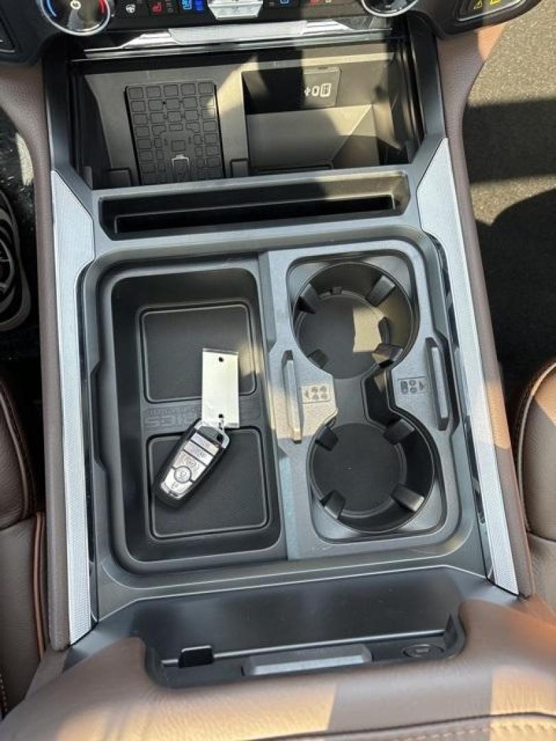 2024 Star White Metallic Tri-Coat /Java Ford F-250SD King Ranch (1FT8W2BT2RE) with an Power Stroke 6.7L V8 DI 32V OHV Turbodiesel engine, Automatic transmission, located at 1105 E Mulberry, Kaufman, TX, 75142, (972) 962-2151, 32.589550, -96.300926 - Star White Metallic Tri-Coat 2024 Ford F-250SD 4D Crew Cab King Ranch 4WD 10-Speed Automatic Power Stroke 6.7L V8 DI 32V OHV Turbodiesel 4WD.<br><br><br>Please call Paul Murrey Ford Inc. In Kaufman Texas A Family Dealership Since 1952 Serving the Dallas Fort Worth and East Texas areas for over 70 ye - Photo#26