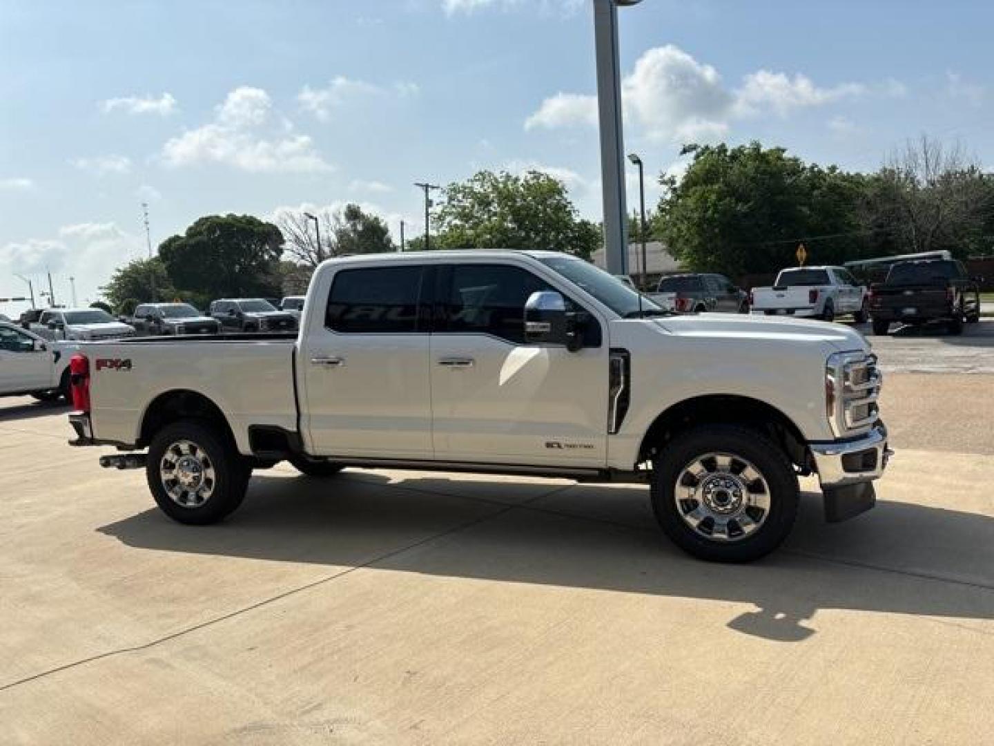 2024 Star White Metallic Tri-Coat /Java Ford F-250SD King Ranch (1FT8W2BT2RE) with an Power Stroke 6.7L V8 DI 32V OHV Turbodiesel engine, Automatic transmission, located at 1105 E Mulberry, Kaufman, TX, 75142, (972) 962-2151, 32.589550, -96.300926 - Star White Metallic Tri-Coat 2024 Ford F-250SD 4D Crew Cab King Ranch 4WD 10-Speed Automatic Power Stroke 6.7L V8 DI 32V OHV Turbodiesel 4WD.<br><br><br>Please call Paul Murrey Ford Inc. In Kaufman Texas A Family Dealership Since 1952 Serving the Dallas Fort Worth and East Texas areas for over 70 ye - Photo#6