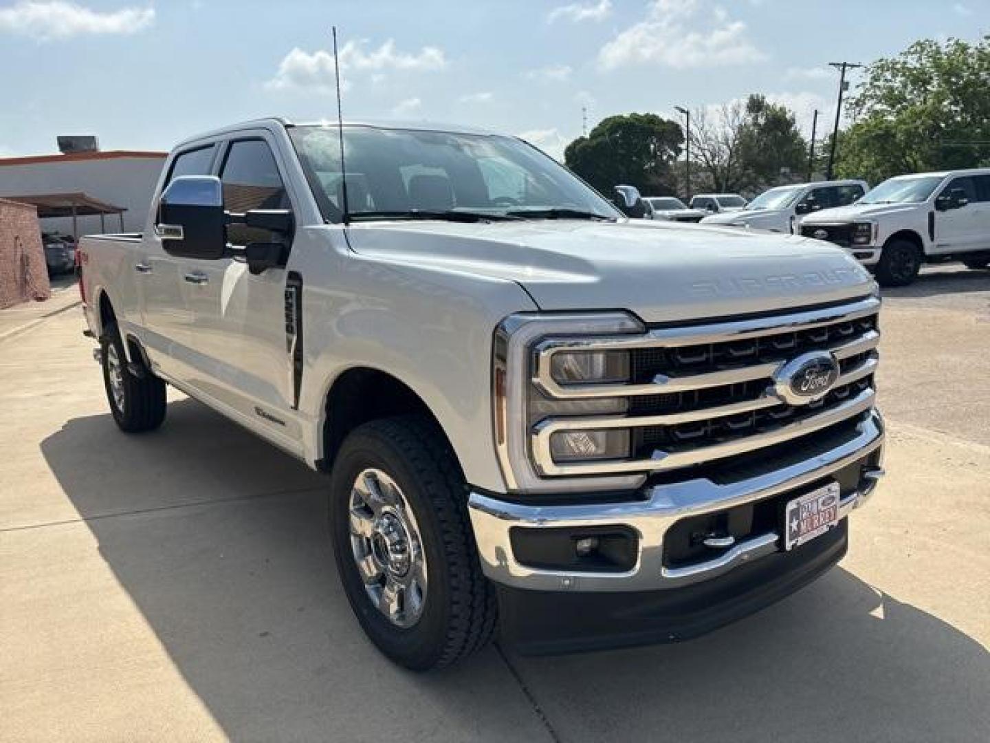 2024 Star White Metallic Tri-Coat /Java Ford F-250SD King Ranch (1FT8W2BT2RE) with an Power Stroke 6.7L V8 DI 32V OHV Turbodiesel engine, Automatic transmission, located at 1105 E Mulberry, Kaufman, TX, 75142, (972) 962-2151, 32.589550, -96.300926 - Star White Metallic Tri-Coat 2024 Ford F-250SD 4D Crew Cab King Ranch 4WD 10-Speed Automatic Power Stroke 6.7L V8 DI 32V OHV Turbodiesel 4WD.<br><br><br>Please call Paul Murrey Ford Inc. In Kaufman Texas A Family Dealership Since 1952 Serving the Dallas Fort Worth and East Texas areas for over 70 ye - Photo#7