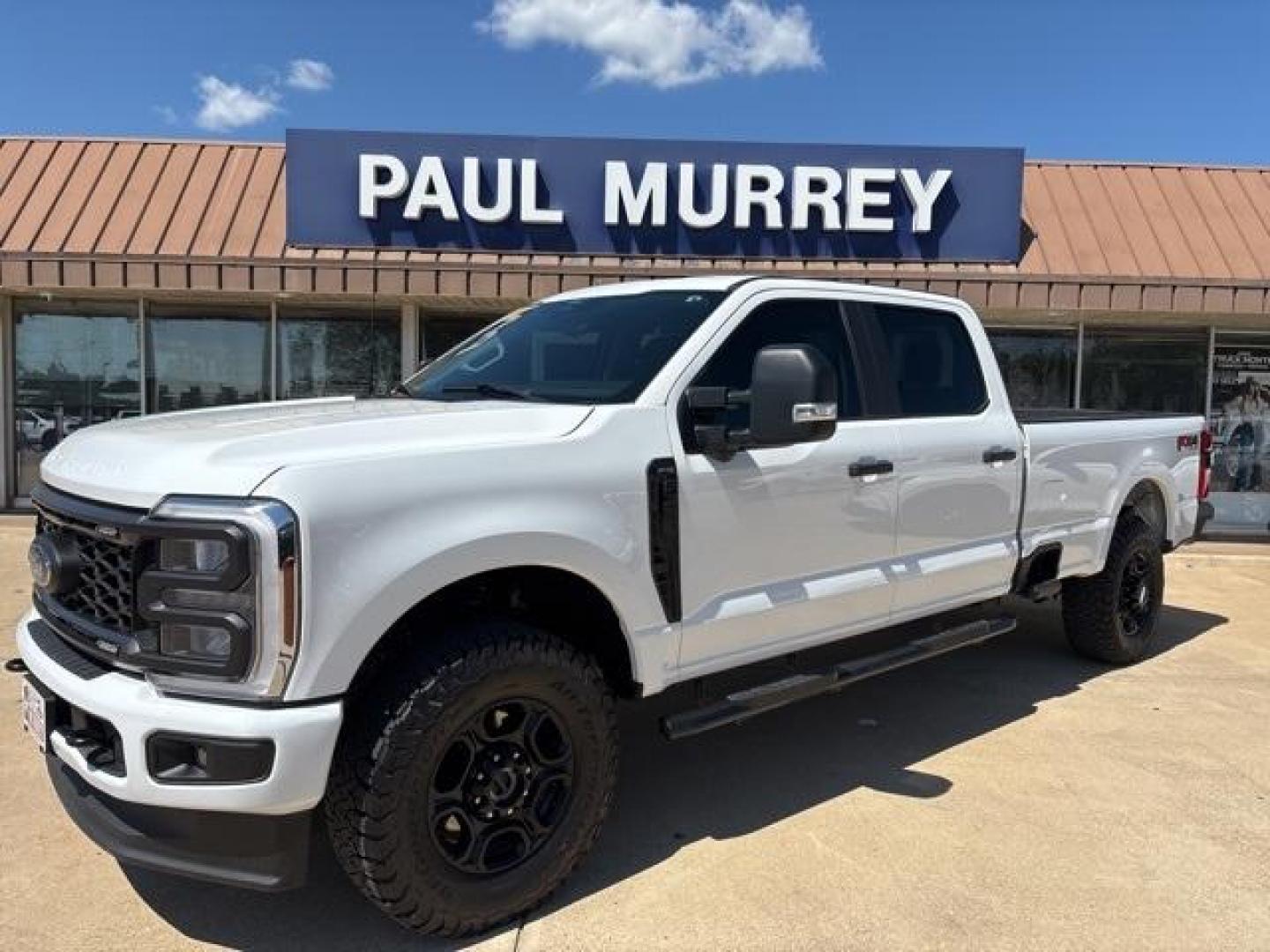 2024 Oxford White /Medium Dark Slate Ford F-350SD XL (1FT8W3BNXRE) with an 7.3L V8 PFI SOHC 16V Federal 405hp engine, Automatic transmission, located at 1105 E Mulberry, Kaufman, TX, 75142, (972) 962-2151, 32.589550, -96.300926 - Oxford White 2024 Ford F-350SD 4D Crew Cab XL 4WD 10-Speed Automatic 7.3L V8 PFI SOHC 16V Federal 405hp 4WD.<br><br><br>Please call Paul Murrey Ford Inc. In Kaufman Texas A Family Dealership Since 1952 Serving the Dallas Fort Worth and East Texas areas for over 70 years. Please call 972-962-2151 www - Photo#0