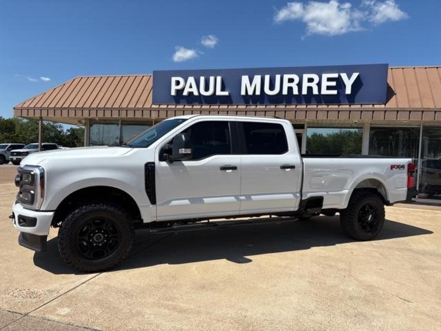 2024 Oxford White /Medium Dark Slate Ford F-350SD XL (1FT8W3BNXRE) with an 7.3L V8 PFI SOHC 16V Federal 405hp engine, Automatic transmission, located at 1105 E Mulberry, Kaufman, TX, 75142, (972) 962-2151, 32.589550, -96.300926 - Oxford White 2024 Ford F-350SD 4D Crew Cab XL 4WD 10-Speed Automatic 7.3L V8 PFI SOHC 16V Federal 405hp 4WD.<br><br><br>Please call Paul Murrey Ford Inc. In Kaufman Texas A Family Dealership Since 1952 Serving the Dallas Fort Worth and East Texas areas for over 70 years. Please call 972-962-2151 www - Photo#2