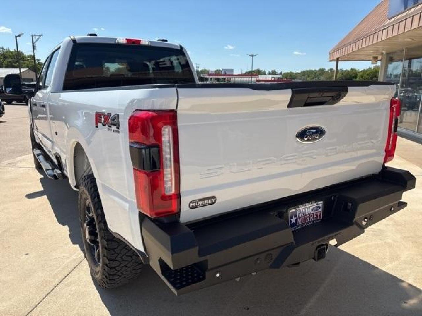 2024 Oxford White /Medium Dark Slate Ford F-350SD XL (1FT8W3BNXRE) with an 7.3L V8 PFI SOHC 16V Federal 405hp engine, Automatic transmission, located at 1105 E Mulberry, Kaufman, TX, 75142, (972) 962-2151, 32.589550, -96.300926 - Oxford White 2024 Ford F-350SD 4D Crew Cab XL 4WD 10-Speed Automatic 7.3L V8 PFI SOHC 16V Federal 405hp 4WD.<br><br><br>Please call Paul Murrey Ford Inc. In Kaufman Texas A Family Dealership Since 1952 Serving the Dallas Fort Worth and East Texas areas for over 70 years. Please call 972-962-2151 www - Photo#3