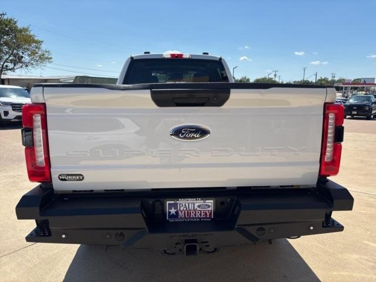 2024 Oxford White /Medium Dark Slate Ford F-350SD XL (1FT8W3BNXRE) with an 7.3L V8 PFI SOHC 16V Federal 405hp engine, Automatic transmission, located at 1105 E Mulberry, Kaufman, TX, 75142, (972) 962-2151, 32.589550, -96.300926 - Oxford White 2024 Ford F-350SD 4D Crew Cab XL 4WD 10-Speed Automatic 7.3L V8 PFI SOHC 16V Federal 405hp 4WD.<br><br><br>Please call Paul Murrey Ford Inc. In Kaufman Texas A Family Dealership Since 1952 Serving the Dallas Fort Worth and East Texas areas for over 70 years. Please call 972-962-2151 www - Photo#4