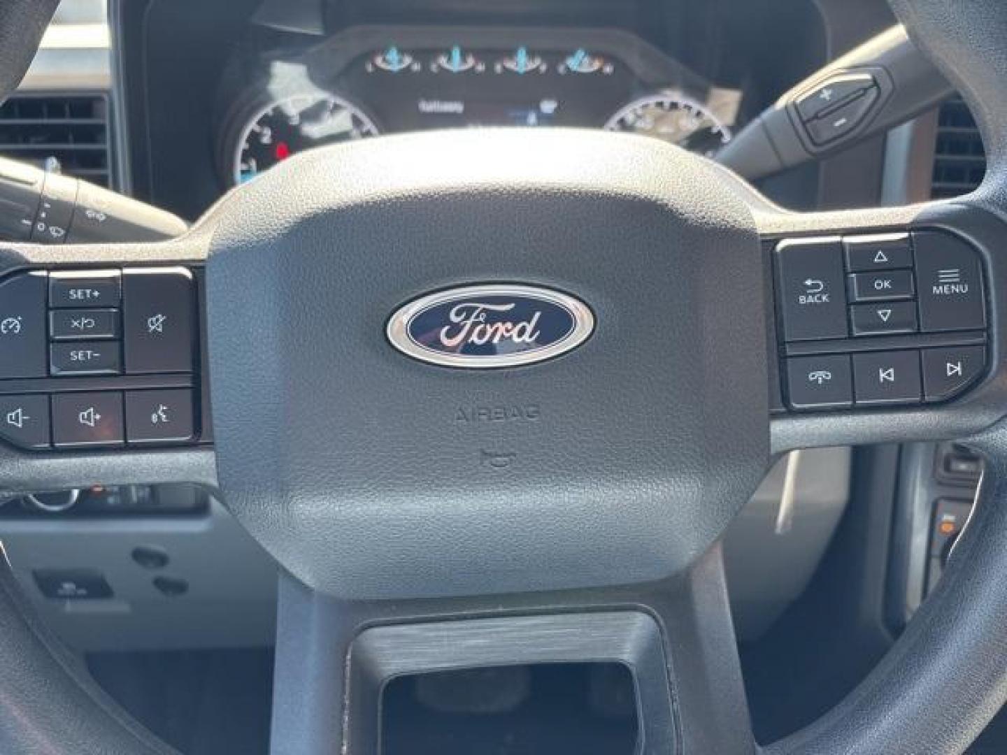 2024 Oxford White /Medium Dark Slate Ford F-350SD XL (1FT8W3BNXRE) with an 7.3L V8 PFI SOHC 16V Federal 405hp engine, Automatic transmission, located at 1105 E Mulberry, Kaufman, TX, 75142, (972) 962-2151, 32.589550, -96.300926 - Oxford White 2024 Ford F-350SD 4D Crew Cab XL 4WD 10-Speed Automatic 7.3L V8 PFI SOHC 16V Federal 405hp 4WD.<br><br><br>Please call Paul Murrey Ford Inc. In Kaufman Texas A Family Dealership Since 1952 Serving the Dallas Fort Worth and East Texas areas for over 70 years. Please call 972-962-2151 www - Photo#22