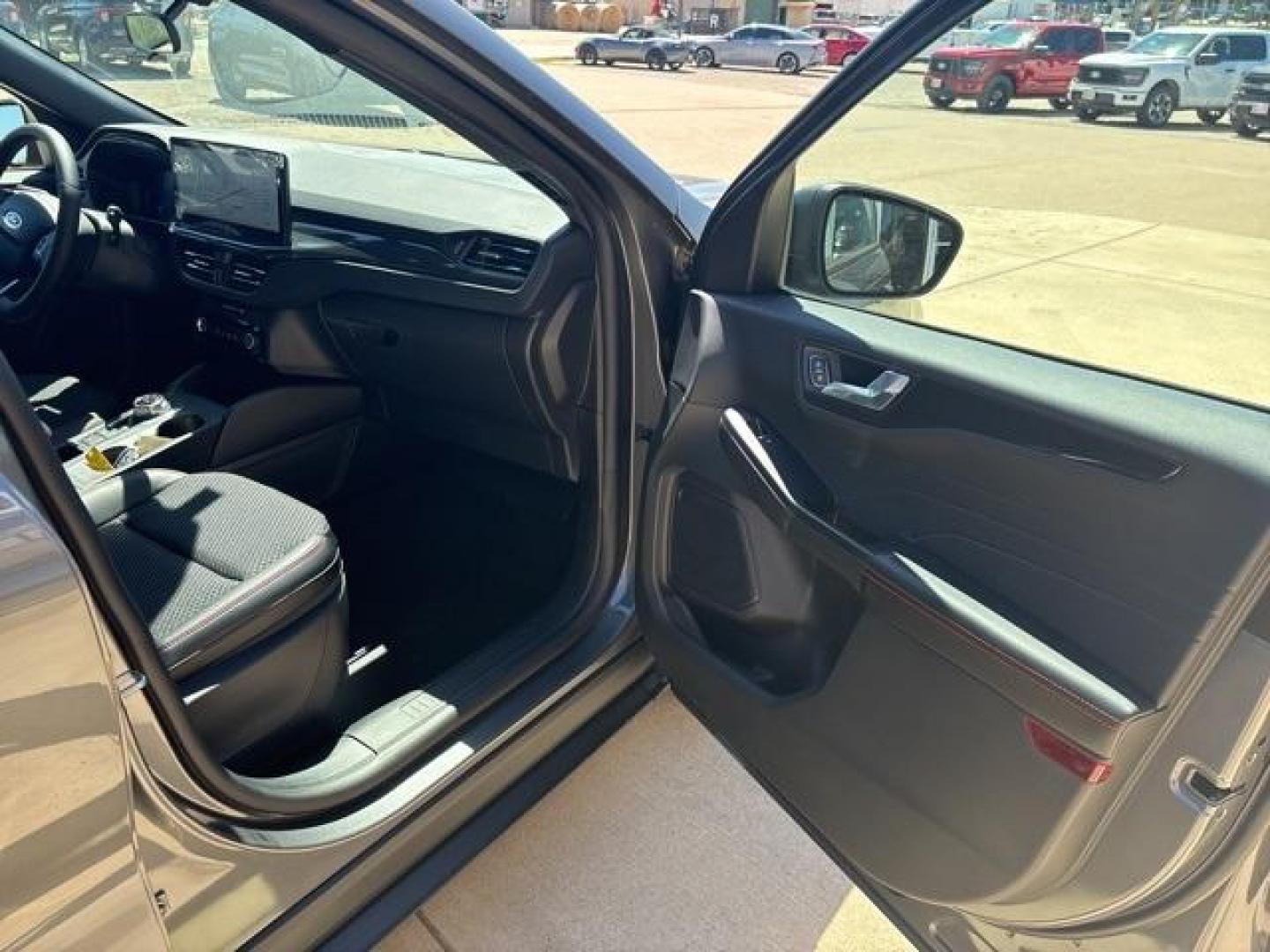 2024 Gray Metallic /Ebony Ford Escape ST-Line (1FMCU0MN6RU) with an 1.5L EcoBoost engine, Automatic transmission, located at 1105 E Mulberry, Kaufman, TX, 75142, (972) 962-2151, 32.589550, -96.300926 - Carbonized Gray Metallic 2024 Ford Escape 4D Sport Utility ST-Line FWD 8-Speed Automatic 1.5L EcoBoost<br><br>27/34 City/Highway MPG<br><br><br>Please call Paul Murrey Ford Inc. In Kaufman Texas A Family Dealership Since 1952 Serving the Dallas Fort Worth and East Texas areas for over 70 years. Plea - Photo#18