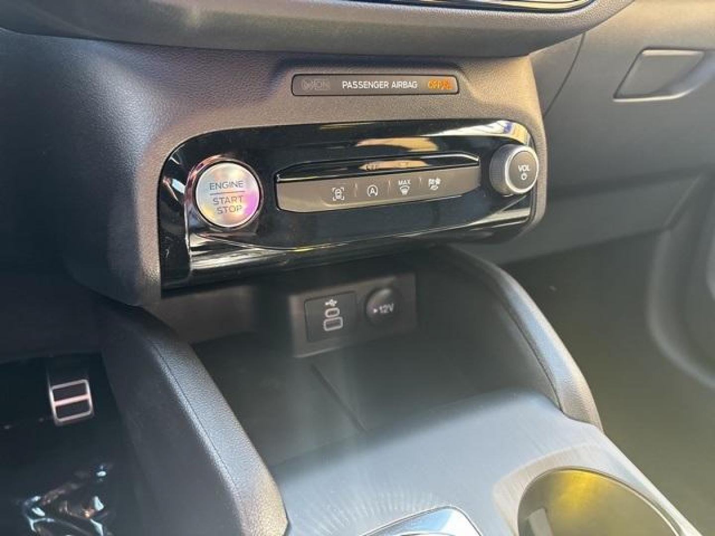 2024 Gray Metallic /Ebony Ford Escape ST-Line (1FMCU0MN6RU) with an 1.5L EcoBoost engine, Automatic transmission, located at 1105 E Mulberry, Kaufman, TX, 75142, (972) 962-2151, 32.589550, -96.300926 - Carbonized Gray Metallic 2024 Ford Escape 4D Sport Utility ST-Line FWD 8-Speed Automatic 1.5L EcoBoost<br><br>27/34 City/Highway MPG<br><br><br>Please call Paul Murrey Ford Inc. In Kaufman Texas A Family Dealership Since 1952 Serving the Dallas Fort Worth and East Texas areas for over 70 years. Plea - Photo#27