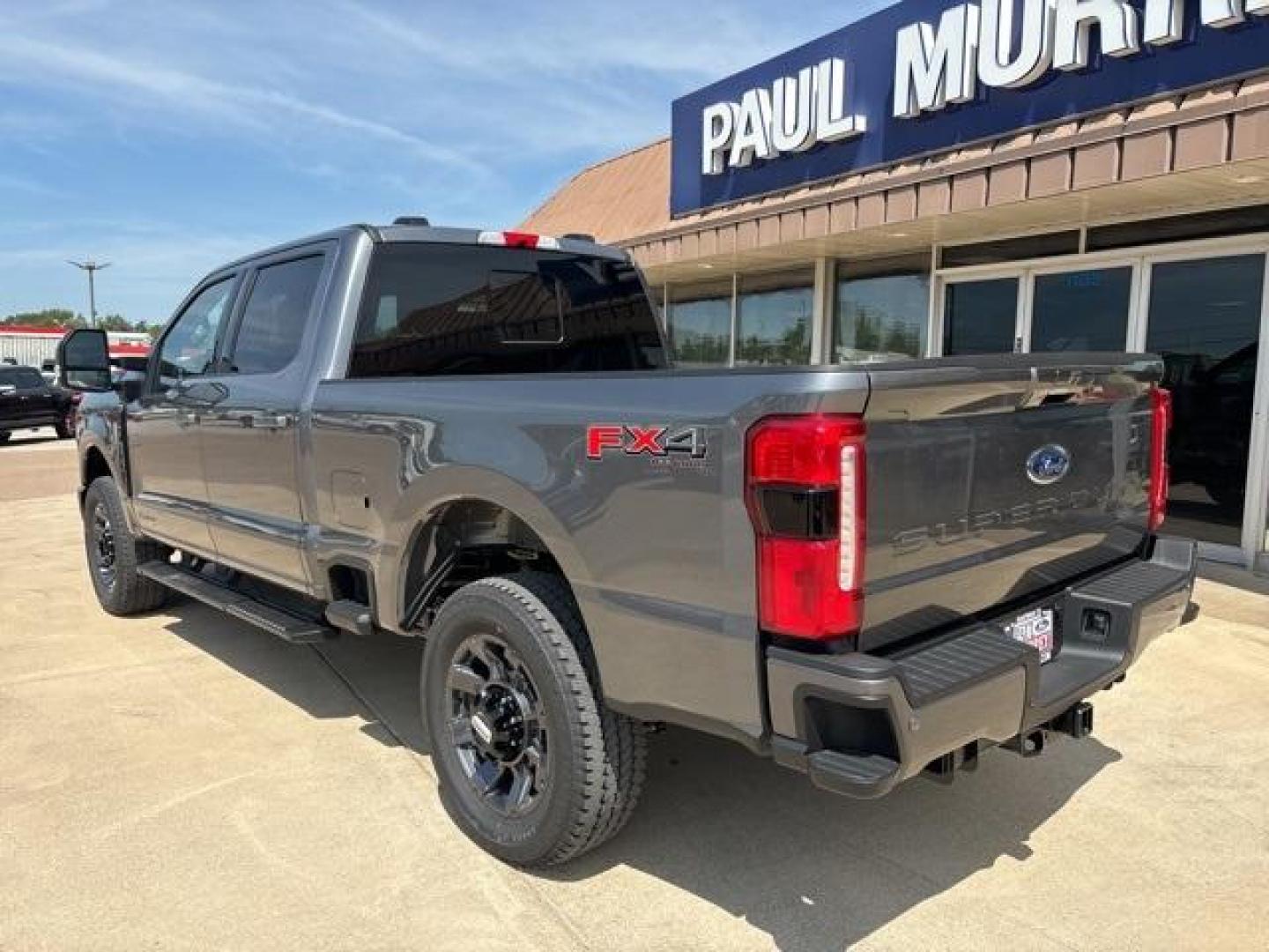 2024 Gray Metallic /Black Onyx Ford F-250SD Lariat (1FT8W2BT8RE) with an Power Stroke 6.7L V8 DI 32V OHV Turbodiesel engine, Automatic transmission, located at 1105 E Mulberry, Kaufman, TX, 75142, (972) 962-2151, 32.589550, -96.300926 - Photo#3