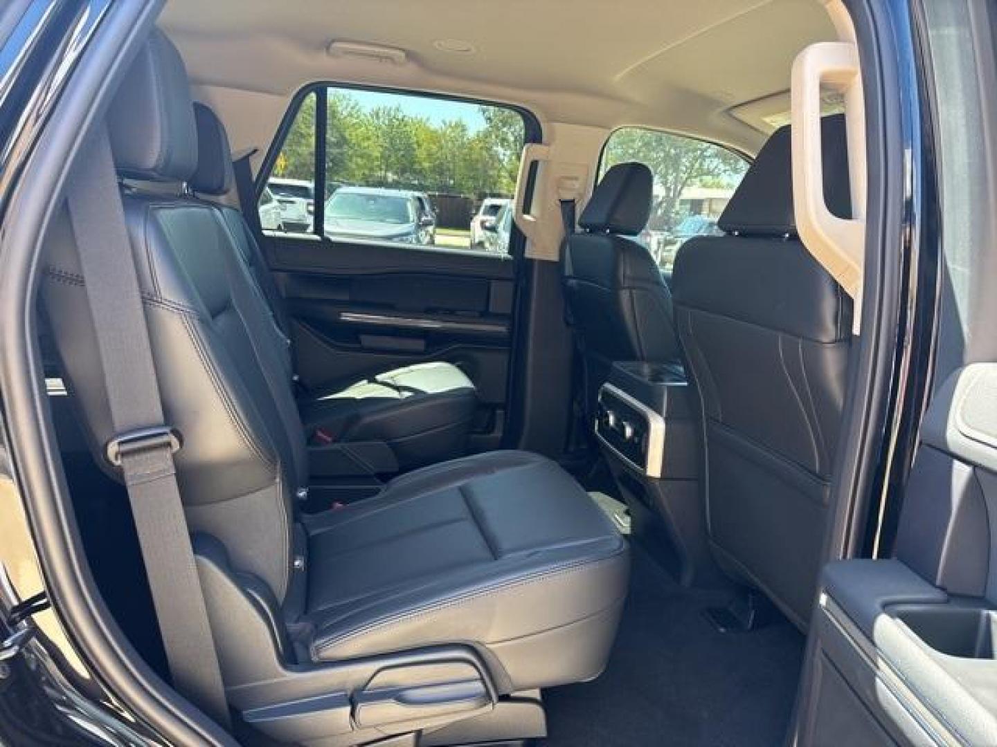 2024 Black Metallic /Black Onyx Ford Expedition XLT (1FMJU1H85RE) with an EcoBoost 3.5L V6 GTDi DOHC 24V Twin Turbocharged engine, Automatic transmission, located at 1105 E Mulberry, Kaufman, TX, 75142, (972) 962-2151, 32.589550, -96.300926 - Photo#20