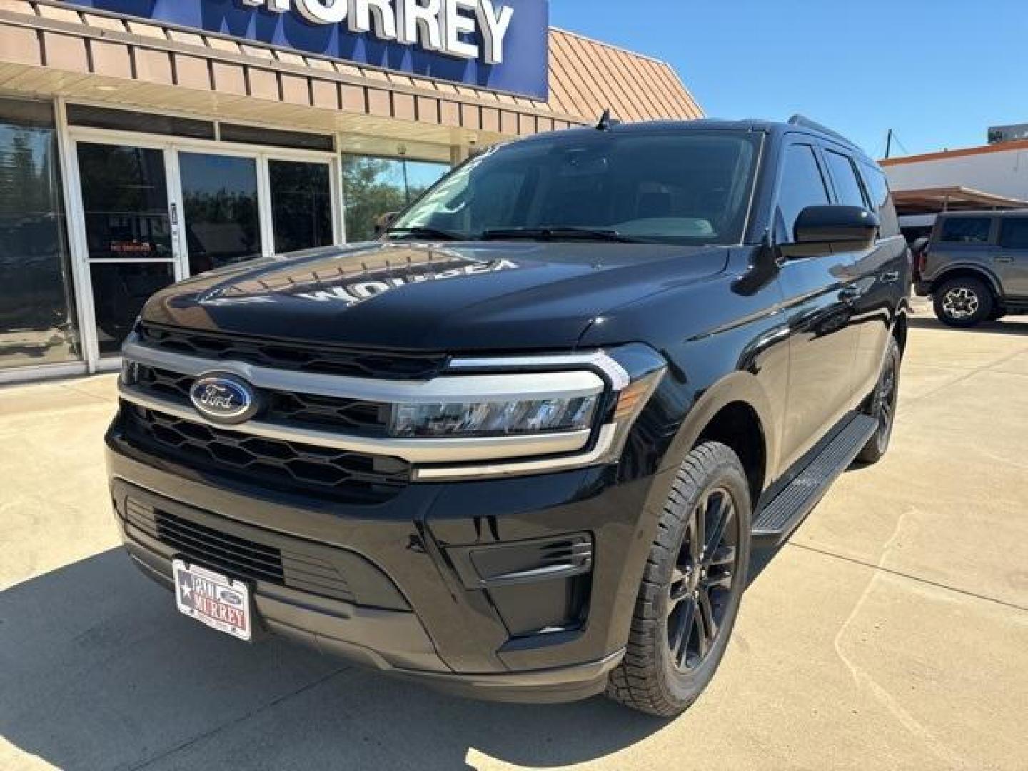 2024 Black Metallic /Black Onyx Ford Expedition XLT (1FMJU1H85RE) with an EcoBoost 3.5L V6 GTDi DOHC 24V Twin Turbocharged engine, Automatic transmission, located at 1105 E Mulberry, Kaufman, TX, 75142, (972) 962-2151, 32.589550, -96.300926 - Photo#1