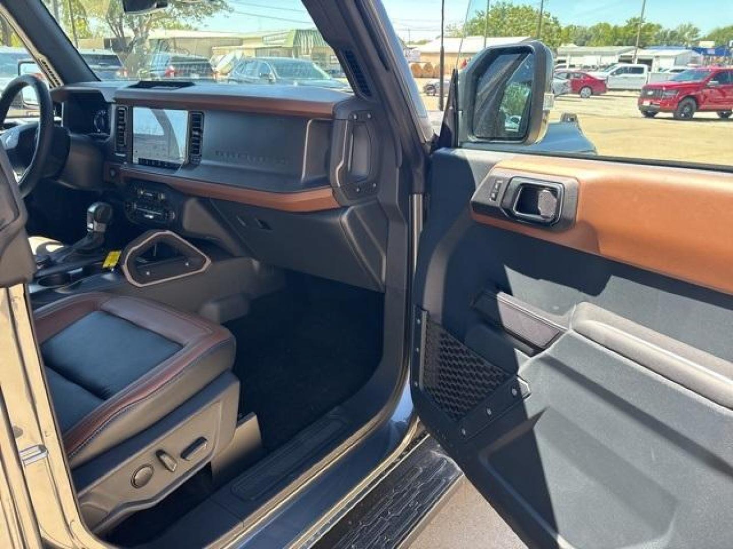 2024 Carbonized Gray Metallic /Black Onyx Interior Ford Bronco Outer Banks (1FMDE8BH1RL) with an 2.3L EcoBoost I-4 engine, Automatic transmission, located at 1105 E Mulberry, Kaufman, TX, 75142, (972) 962-2151, 32.589550, -96.300926 - Carbonized Gray Metallic 2024 Ford Bronco 4D Sport Utility Outer Banks 4WD 10-Speed Automatic 2.3L EcoBoost I-4<br><br><br>Please call Paul Murrey Ford Inc. In Kaufman Texas A Family Dealership Since 1952 Serving the Dallas Fort Worth and East Texas areas for over 70 years. Please call 972-962-2151 - Photo#15