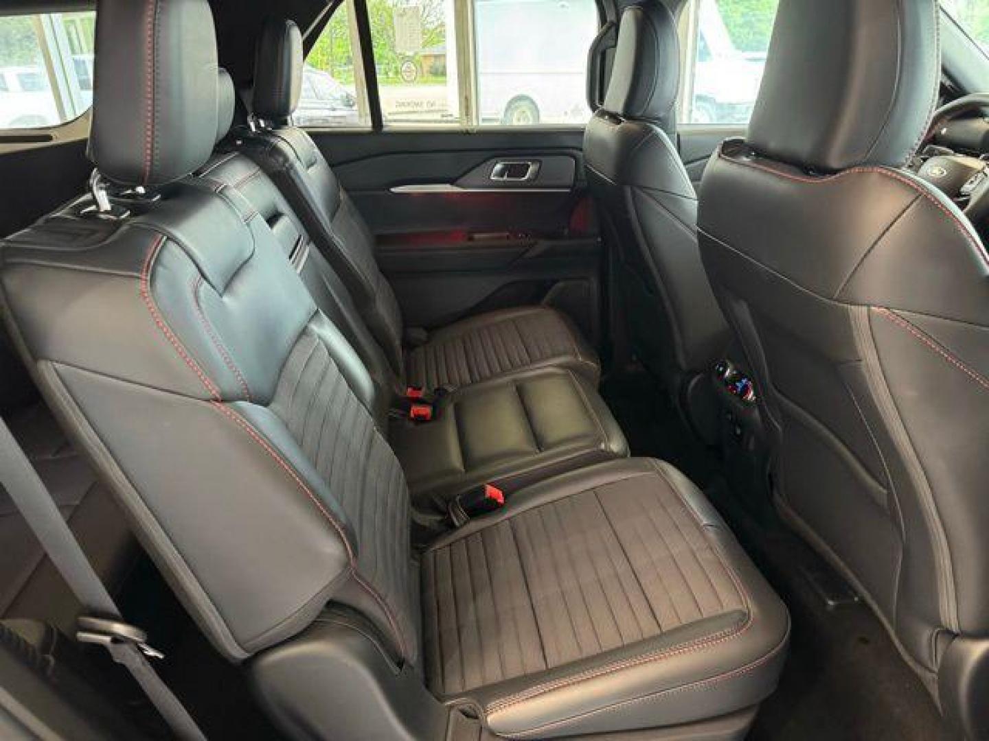 2025 Vapor Blue /Onyx Ford Explorer ST-Line (1FMUK7KH8SG) with an 2.3L EcoBoost I-4 engine, Automatic transmission, located at 1105 E Mulberry, Kaufman, TX, 75142, (972) 962-2151, 32.589550, -96.300926 - $7,898 off MSRP! Priced below KBB Fair Purchase Price!<br><br><br>Vapor Blue Metallic 2025 Ford Explorer 4D Sport Utility ST-Line RWD 10-Speed Automatic 2.3L EcoBoost I-4 20/29 City/Highway MPG<br><br>20/29 City/Highway MPG Price includes: $6000 - Model Year Closeout Bonus Cash - Explorer. Exp. 04/3 - Photo#12