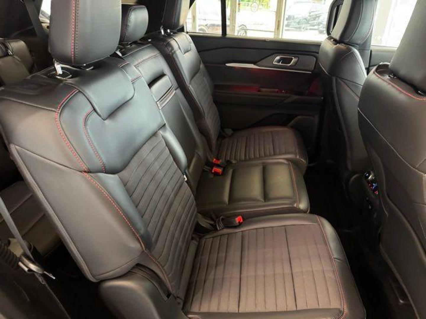 2025 Vapor Blue /Onyx Ford Explorer ST-Line (1FMUK7KH8SG) with an 2.3L EcoBoost I-4 engine, Automatic transmission, located at 1105 E Mulberry, Kaufman, TX, 75142, (972) 962-2151, 32.589550, -96.300926 - $7,898 off MSRP! Priced below KBB Fair Purchase Price!<br><br><br>Vapor Blue Metallic 2025 Ford Explorer 4D Sport Utility ST-Line RWD 10-Speed Automatic 2.3L EcoBoost I-4 20/29 City/Highway MPG<br><br>20/29 City/Highway MPG Price includes: $6000 - Model Year Closeout Bonus Cash - Explorer. Exp. 04/3 - Photo#18