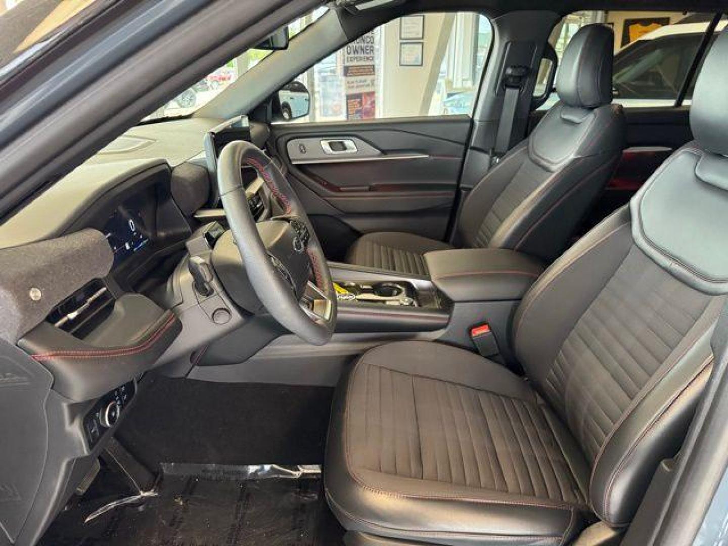 2025 Vapor Blue /Onyx Ford Explorer ST-Line (1FMUK7KH8SG) with an 2.3L EcoBoost I-4 engine, Automatic transmission, located at 1105 E Mulberry, Kaufman, TX, 75142, (972) 962-2151, 32.589550, -96.300926 - $7,898 off MSRP! Priced below KBB Fair Purchase Price!<br><br><br>Vapor Blue Metallic 2025 Ford Explorer 4D Sport Utility ST-Line RWD 10-Speed Automatic 2.3L EcoBoost I-4 20/29 City/Highway MPG<br><br>20/29 City/Highway MPG Price includes: $6000 - Model Year Closeout Bonus Cash - Explorer. Exp. 04/3 - Photo#21