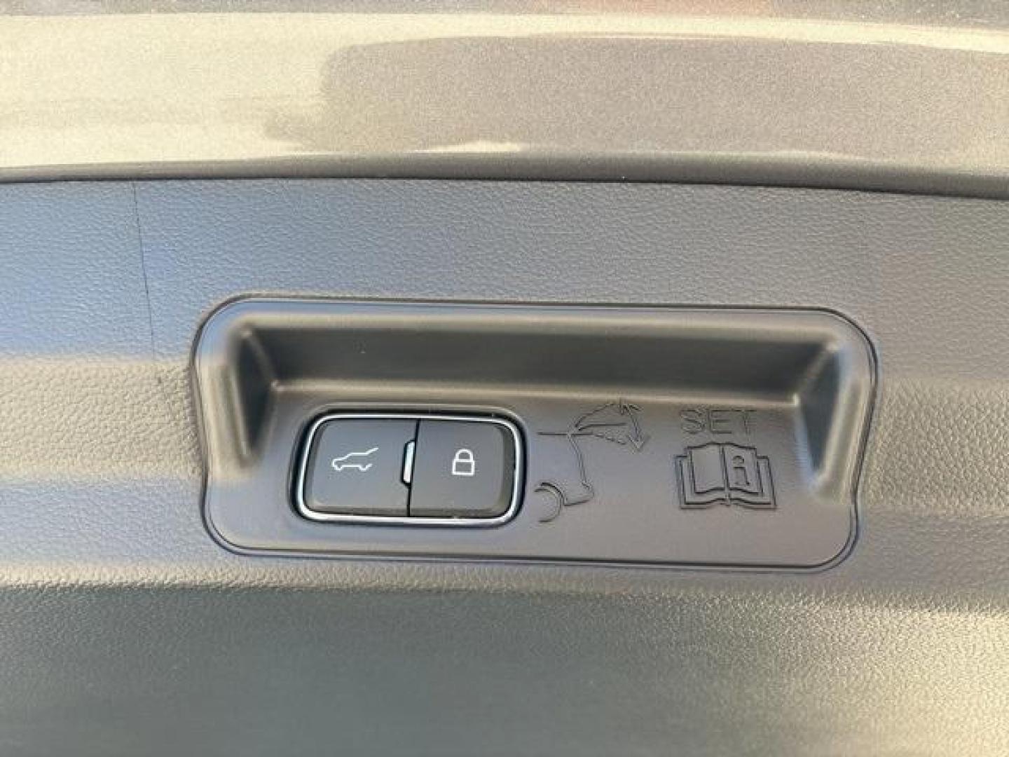 2025 Carbonized Gray Metallic /Onyx Ford Explorer ST-Line (1FMUK7KH0SG) with an 2.3L EcoBoost I-4 engine, Automatic transmission, located at 1105 E Mulberry, Kaufman, TX, 75142, (972) 962-2151, 32.589550, -96.300926 - Carbonized Gray Metallic 2025 Ford Explorer 4D Sport Utility ST-Line RWD 10-Speed Automatic 2.3L EcoBoost I-4<br><br>20/29 City/Highway MPG<br><br><br>Please call Paul Murrey Ford Inc. In Kaufman Texas A Family Dealership Since 1952 Serving the Dallas Fort Worth and East Texas areas for over 70 year - Photo#16